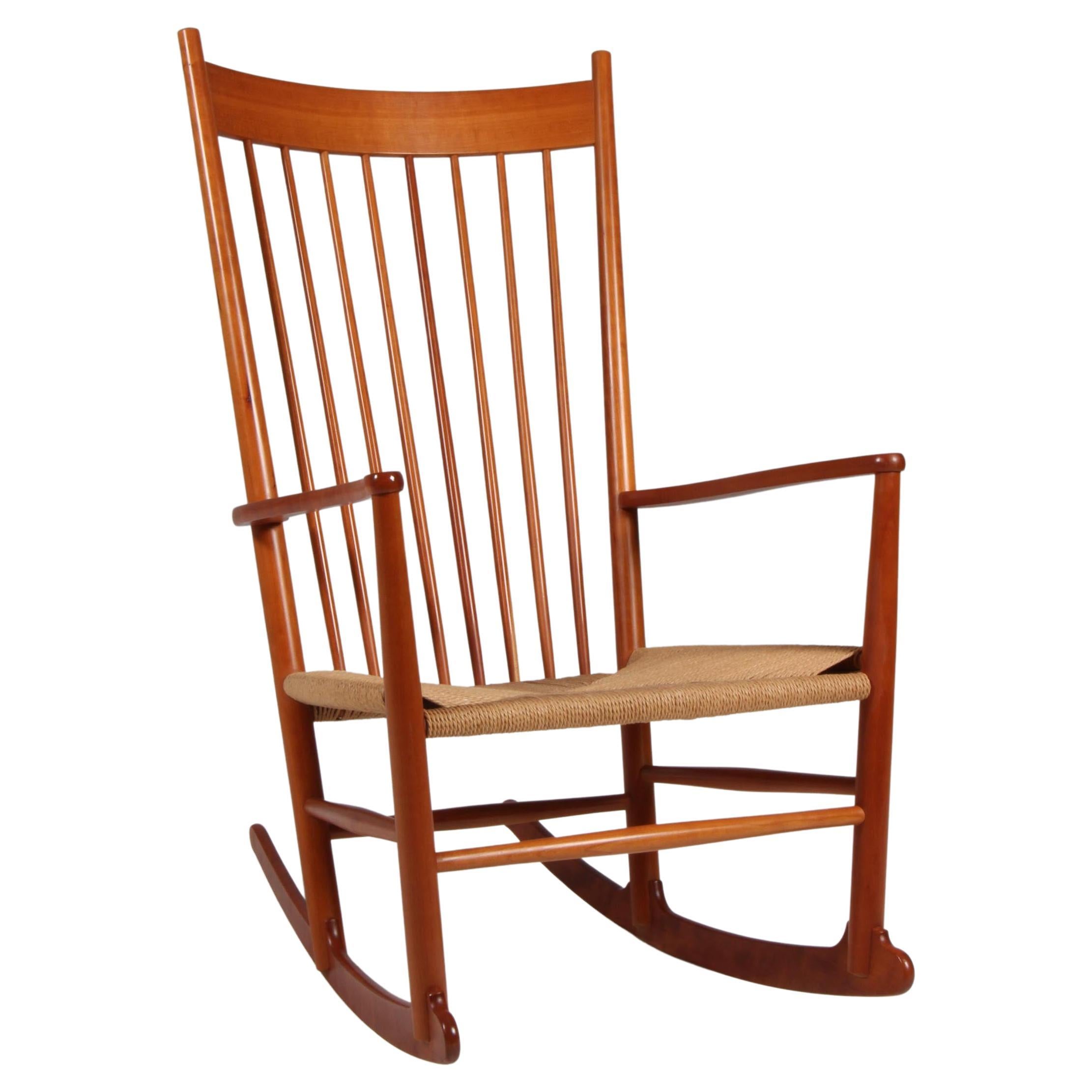 Rocking Chair by Hans J. Wegner, Model J16