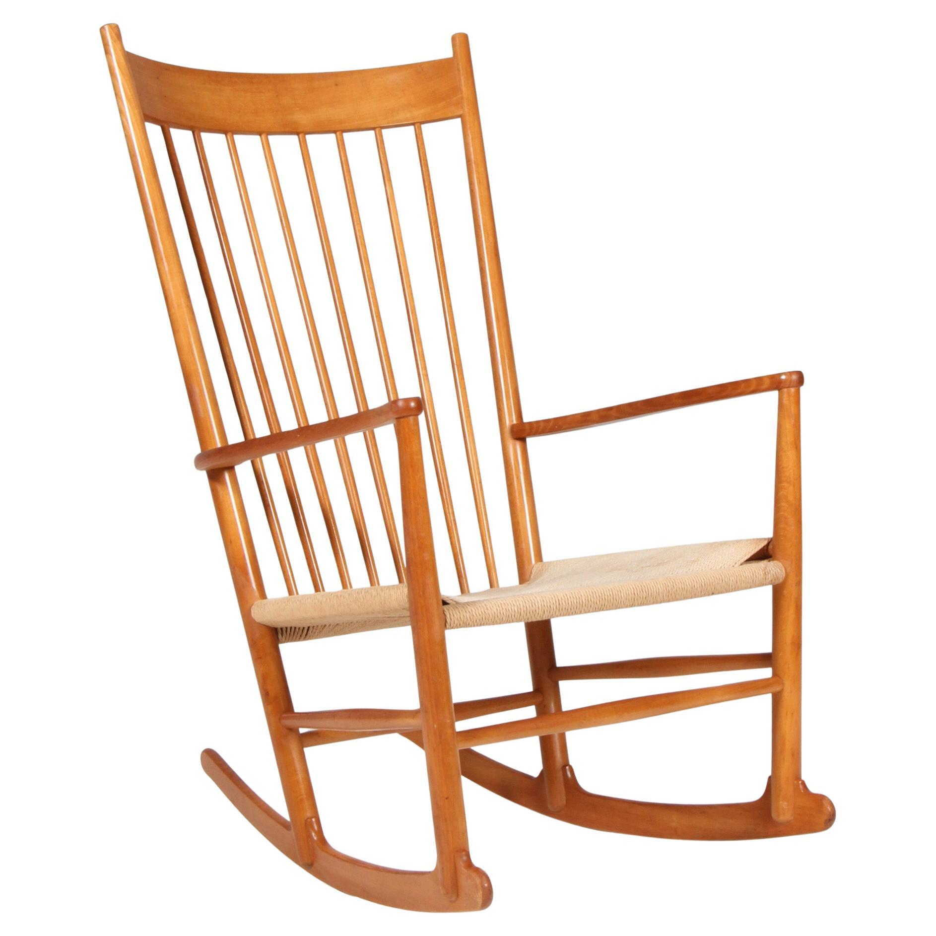 Rocking Chair by Hans J. Wegner, Model J16