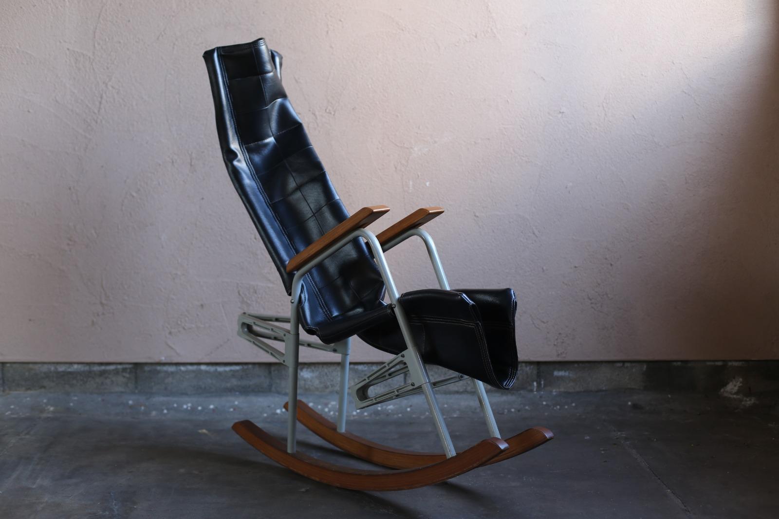 Rocking Chair by Takeshi Nii 4