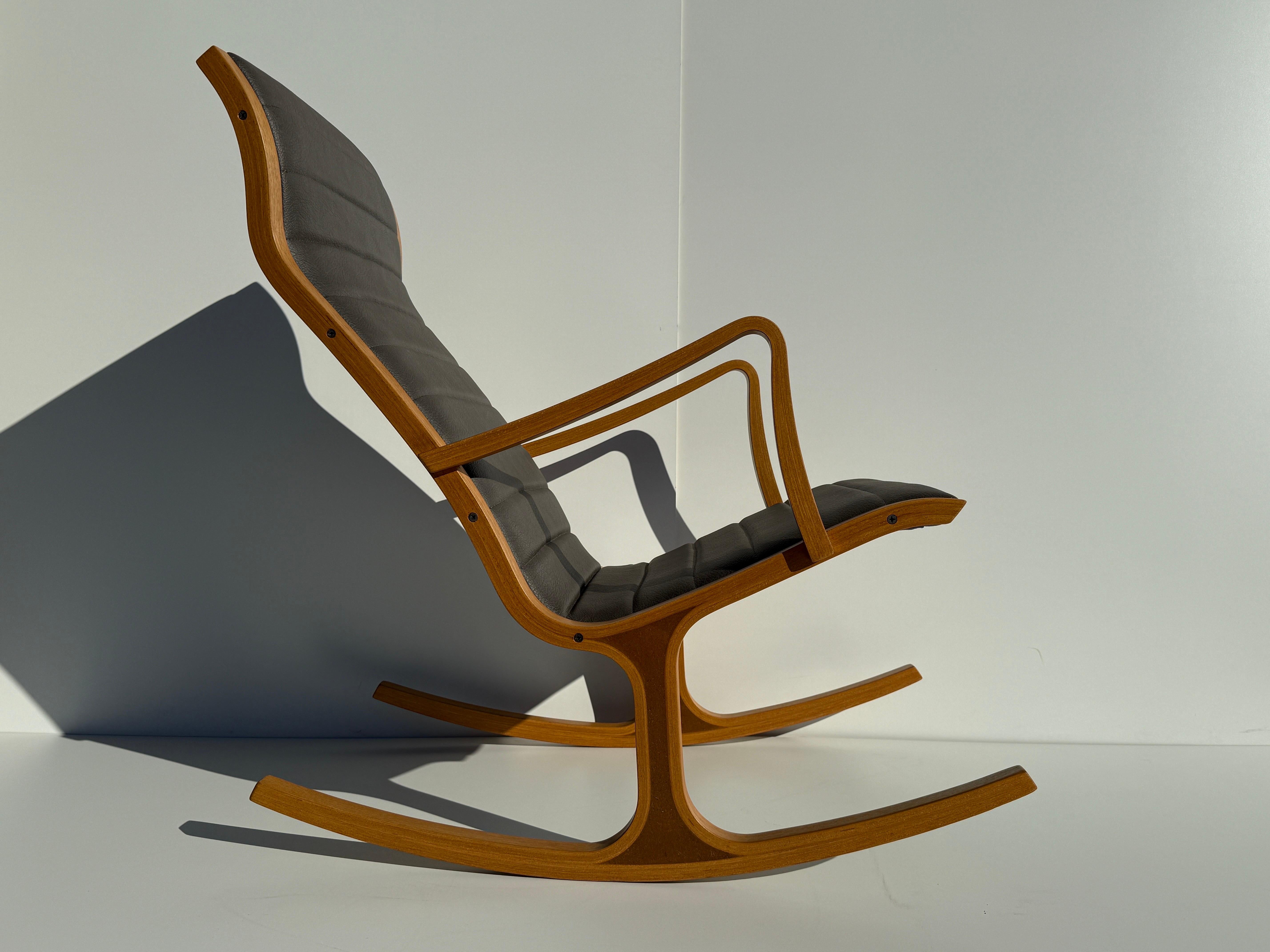Mid-20th Century Rocking Chair by Tendo Mokko Japan For Sale
