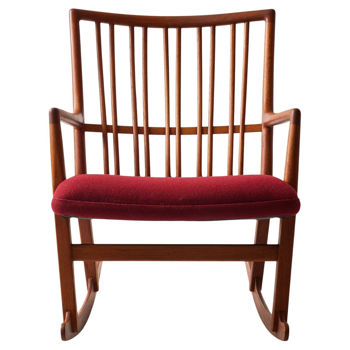 Sedia a dondolo di Hans J. Wegner