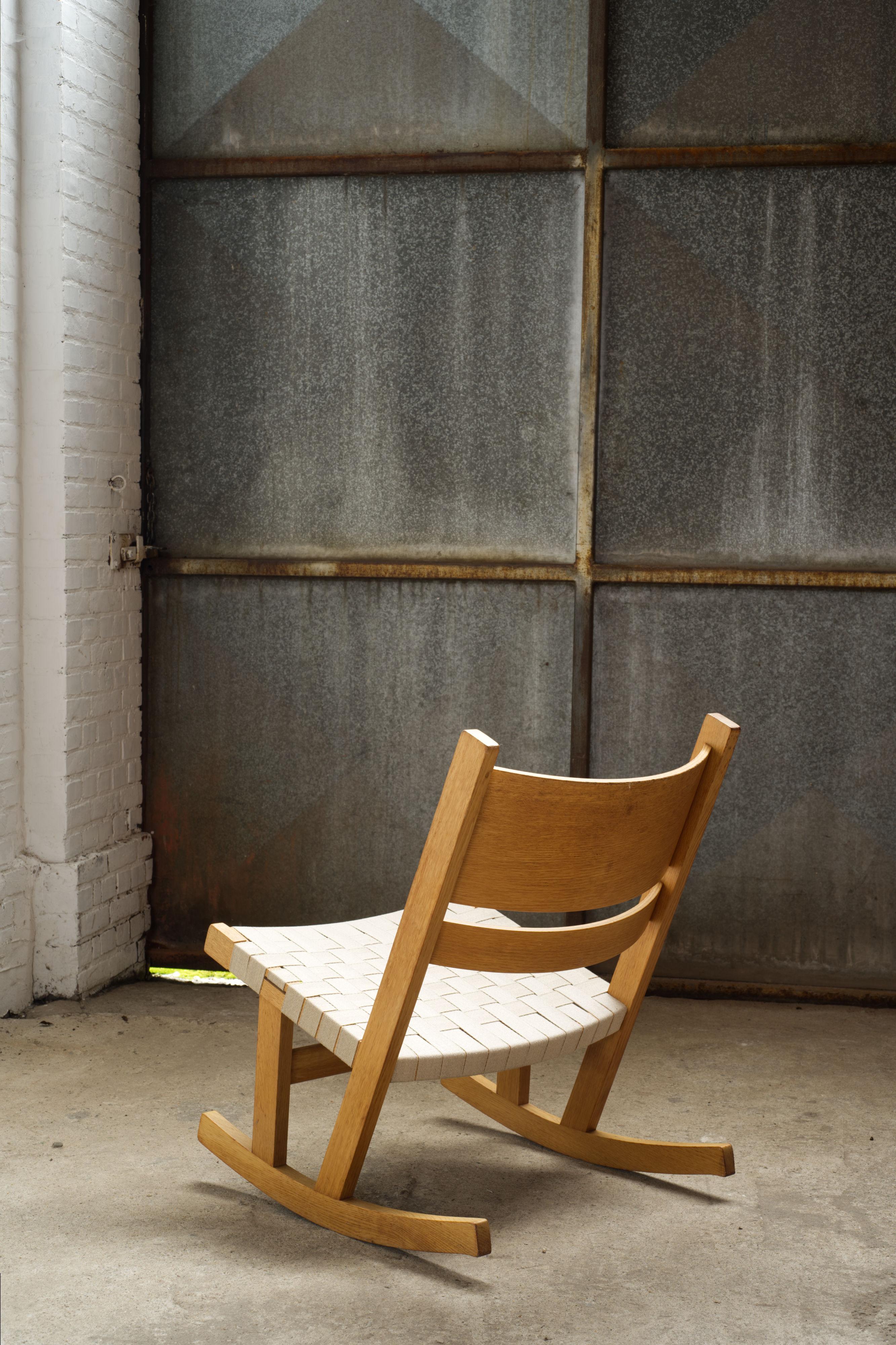 Rocking chair 'GE 674' by Hans wegner, Getame, 1970s For Sale 6
