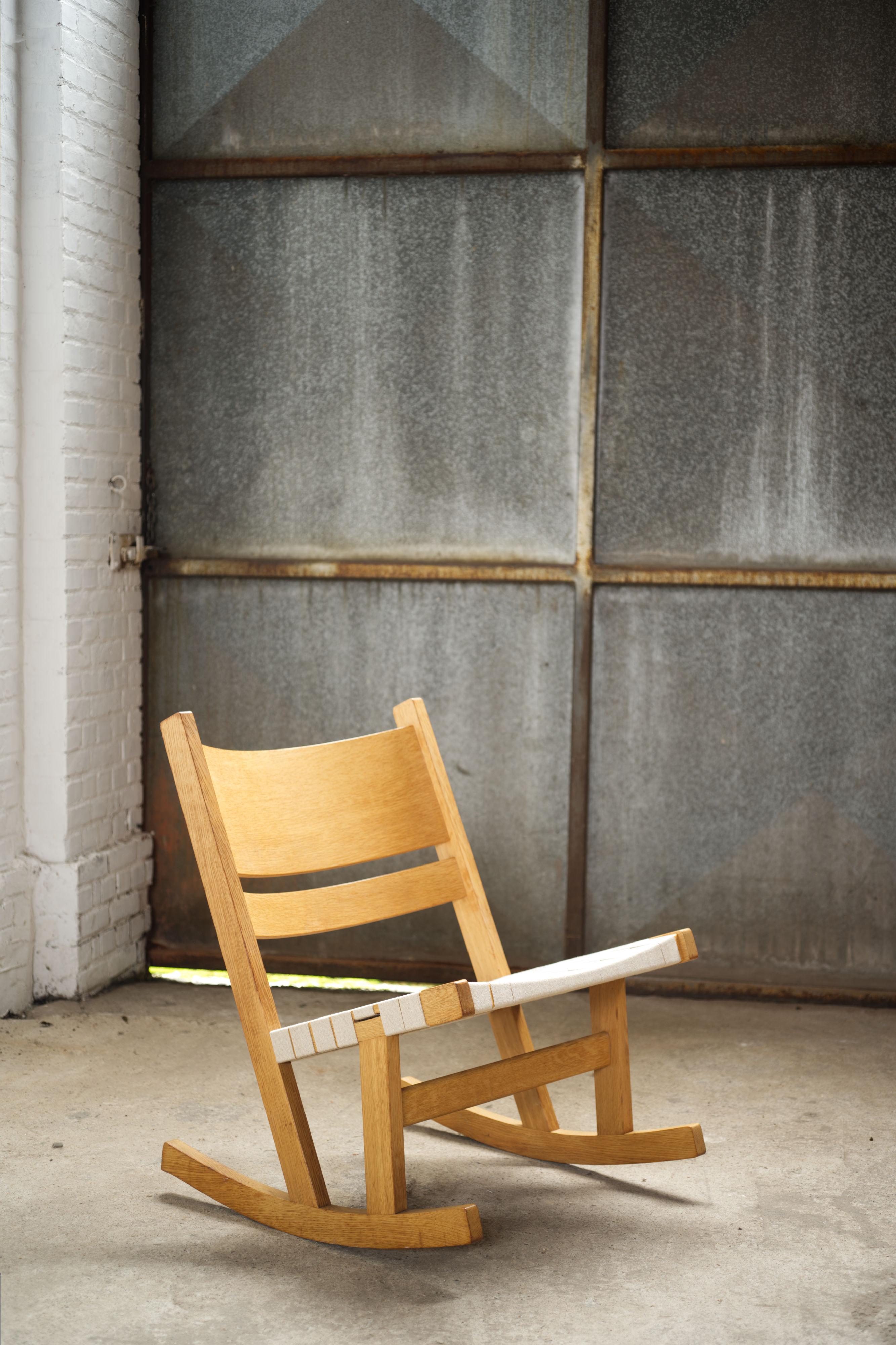 Rocking chair 'GE 674' by Hans wegner, Getame, 1970s For Sale 7