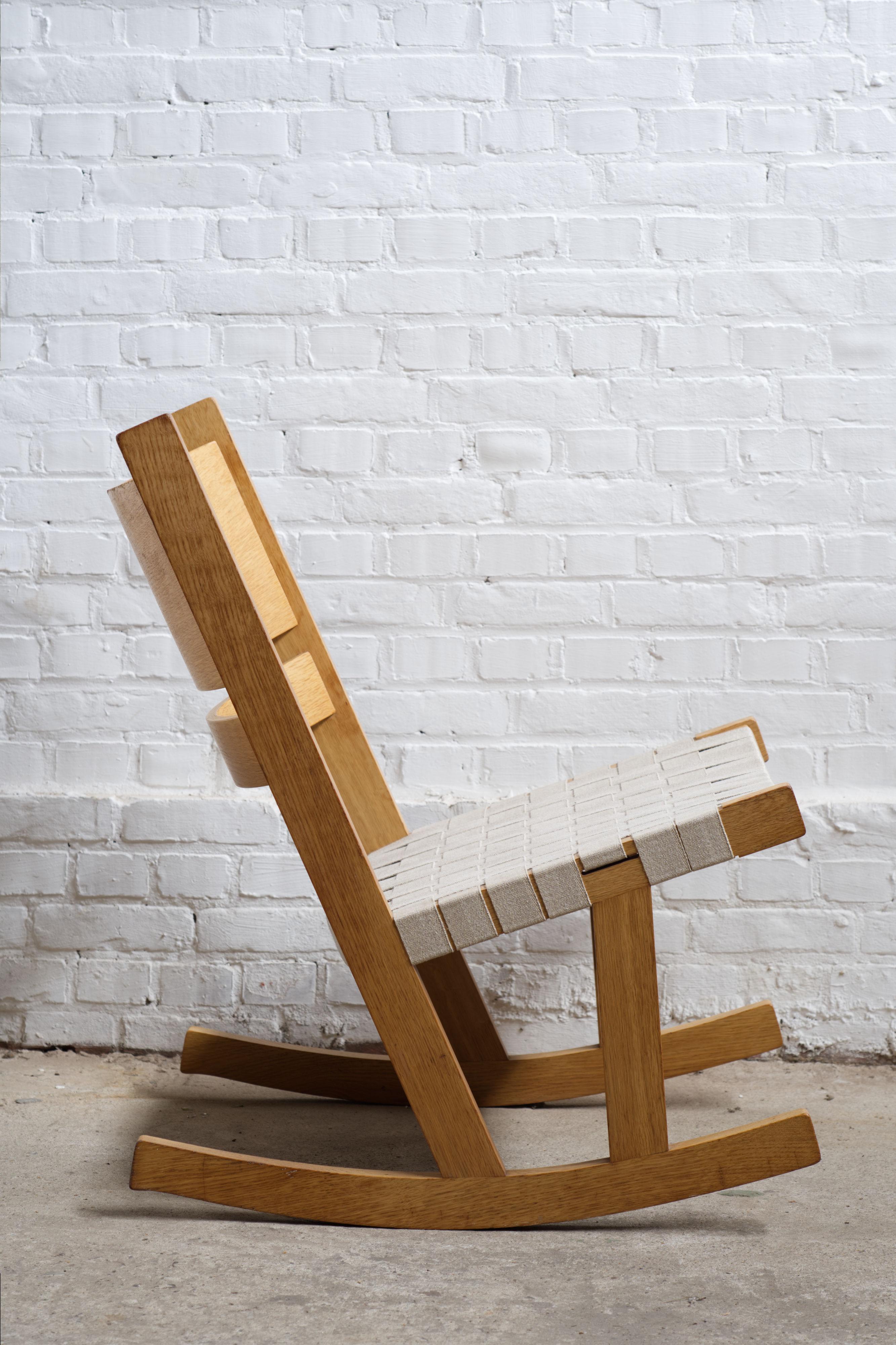 Rocking chair 'GE 674' by Hans wegner, Getame, 1970s For Sale 2