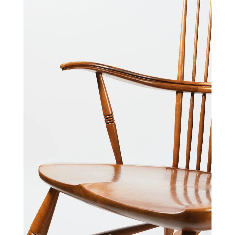 Mid-Century Modern Rocking Chair in Cherry Wood by Paolo Buffa, c.1950s For Sale