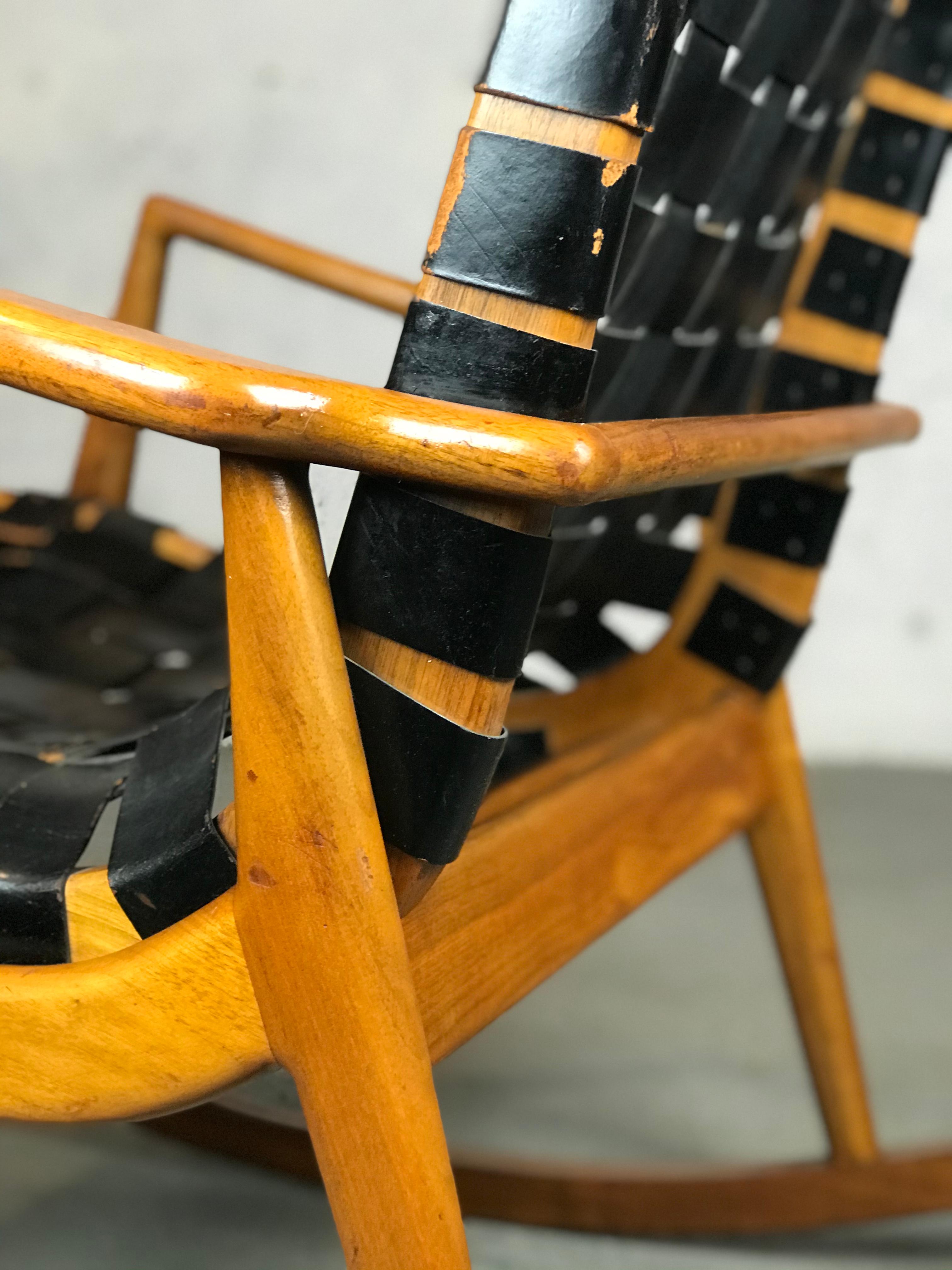 Mid-20th Century Mid Century Modern Rocking Chair in Leather and Walnut by Mel Smilow