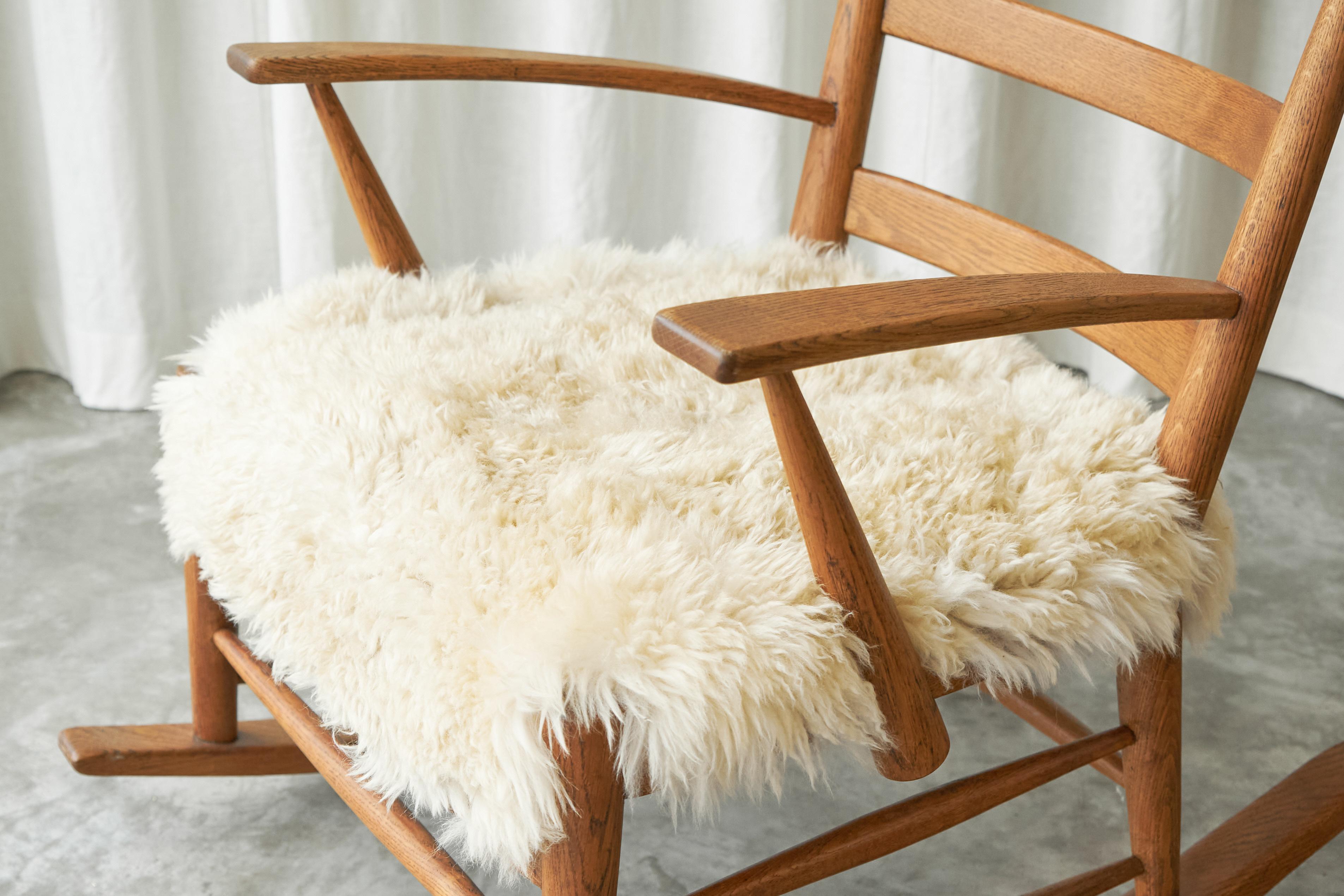 Rocking Chair in Solid Oak and Sheepskin, France 1960s For Sale 6