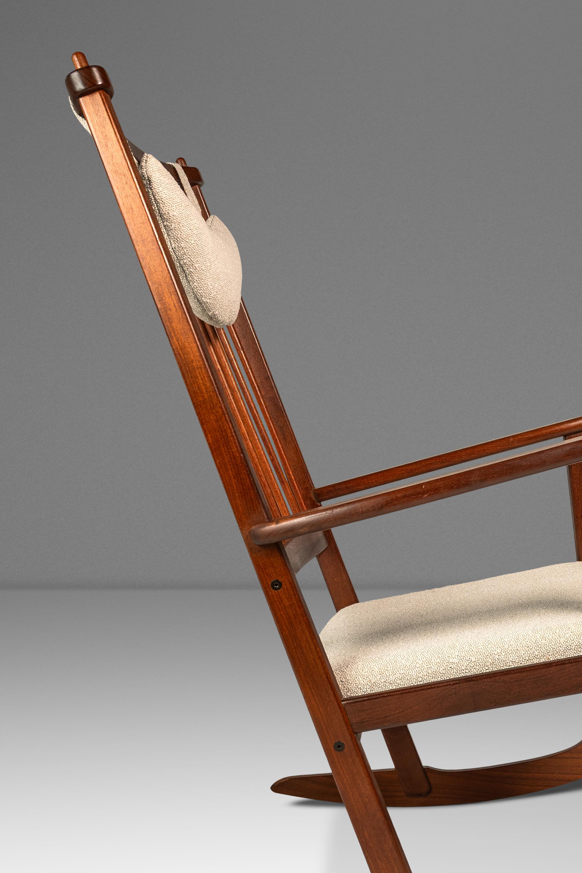 Rocking Chair in Solid Teak & Bouclé, Yngve Ekström for Swedese, Sweden, 1960s im Angebot 8