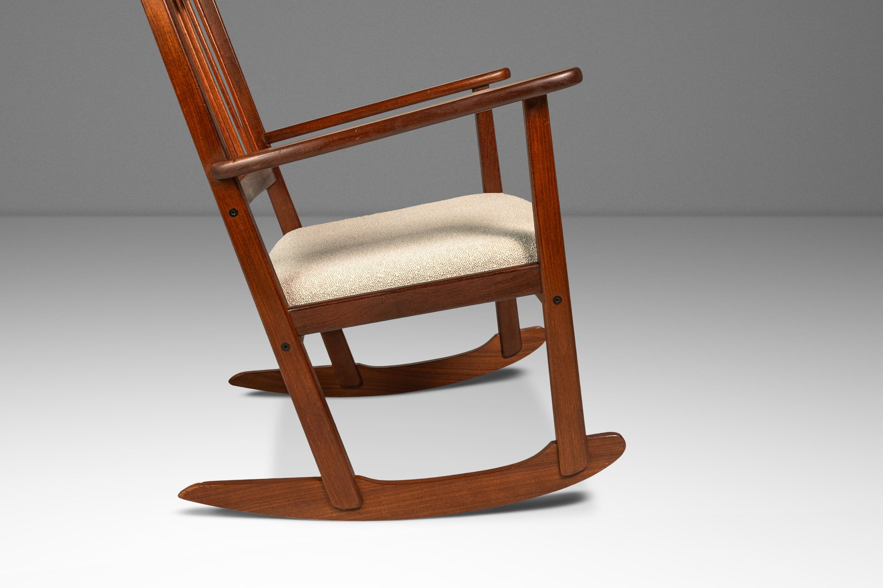 Rocking Chair in Solid Teak & Bouclé, Yngve Ekström for Swedese, Sweden, 1960s im Angebot 9