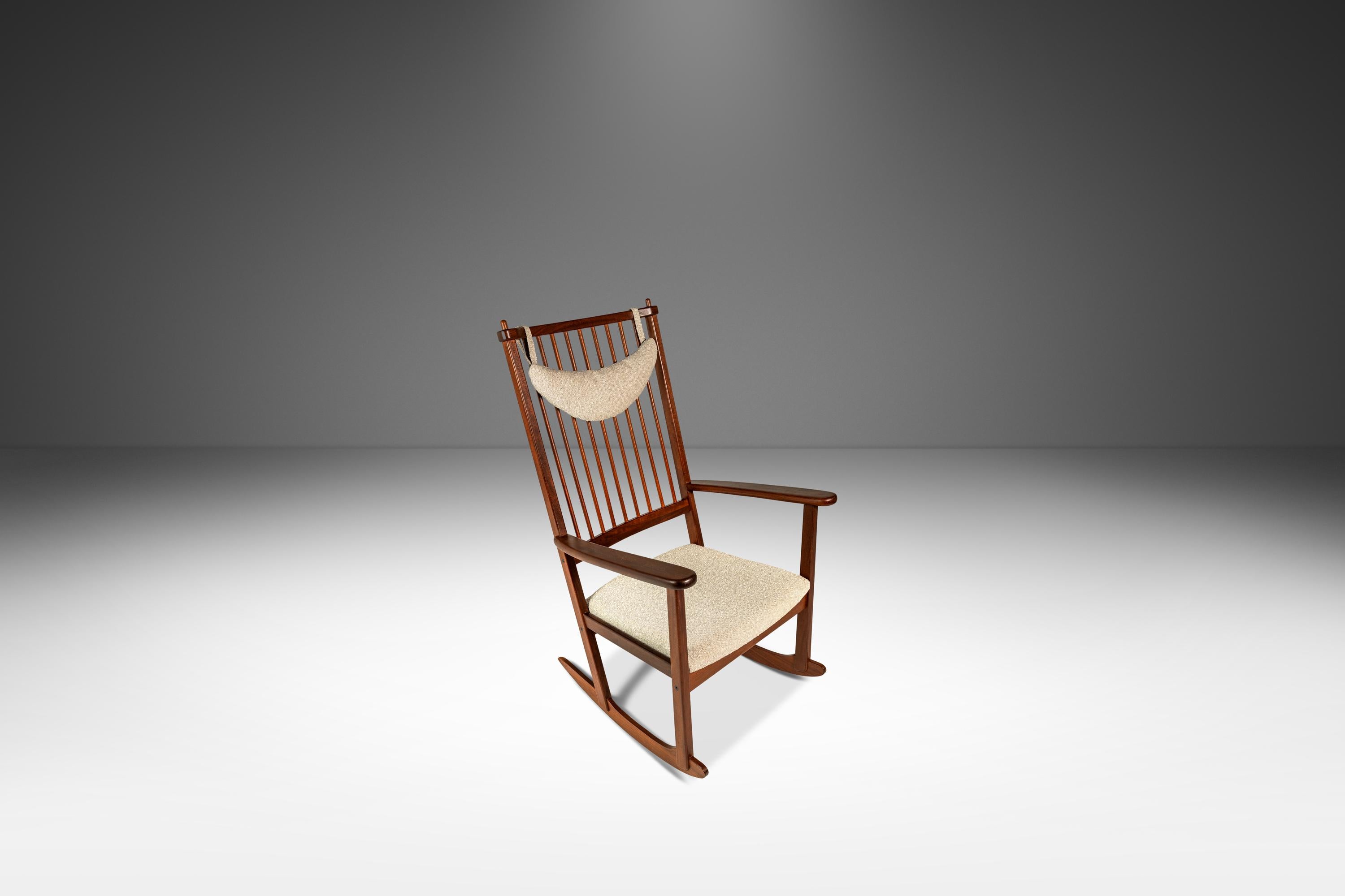 Rocking Chair in Solid Teak & Bouclé, Yngve Ekström for Swedese, Sweden, 1960s (Schwedisch) im Angebot