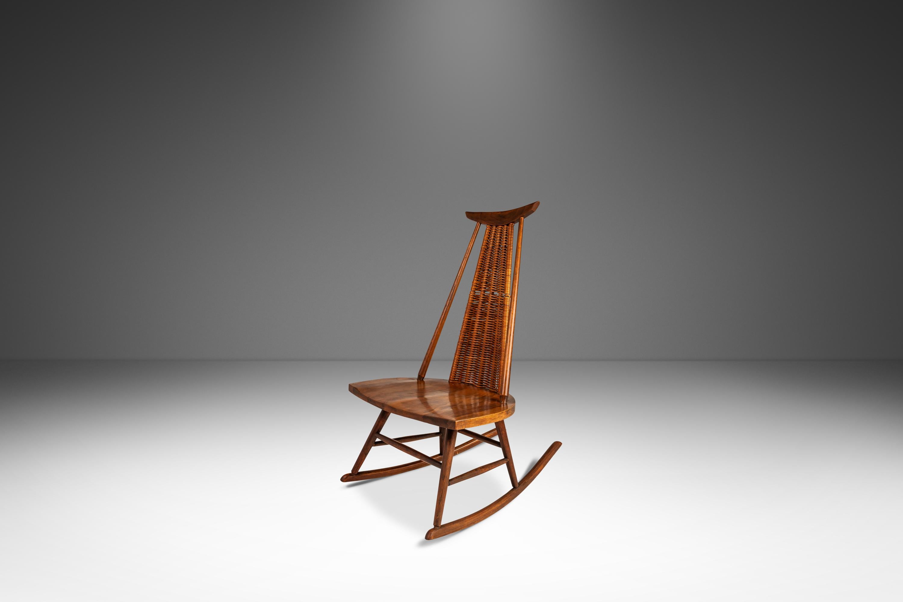 Rocking Chair in Walnut, Arthur Umanoff, Washington Woodcraft, USA, c. 1960's 1