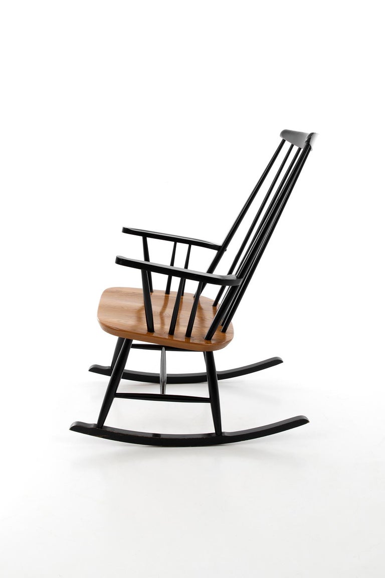 Mid-Century Modern Rocking Chair Made of Beech by Ilmari Tapiovaara, 1950s For Sale