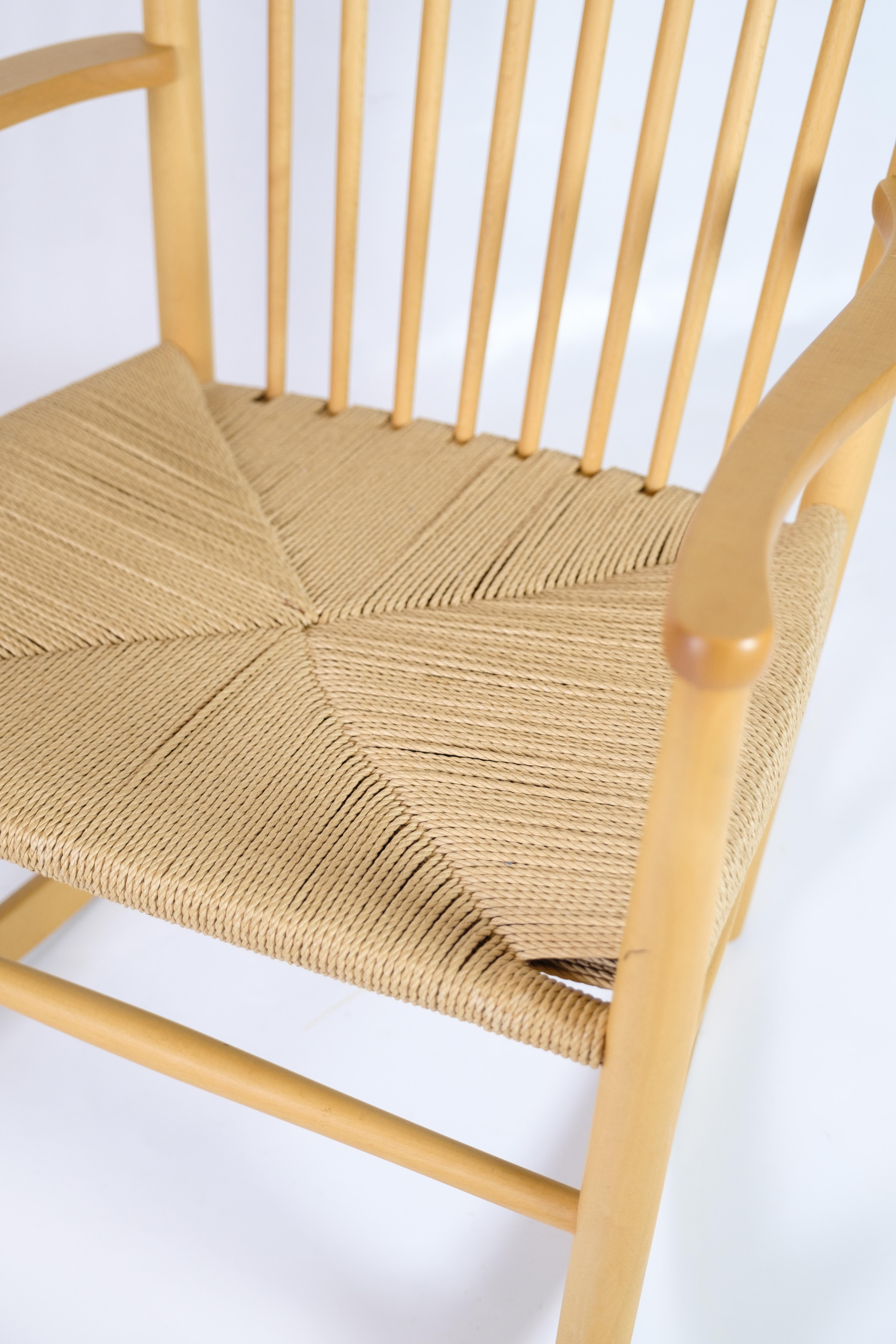 Danese Sedia a dondolo modello J16 in Beeche di Hans J. Wegner per FDB in vendita