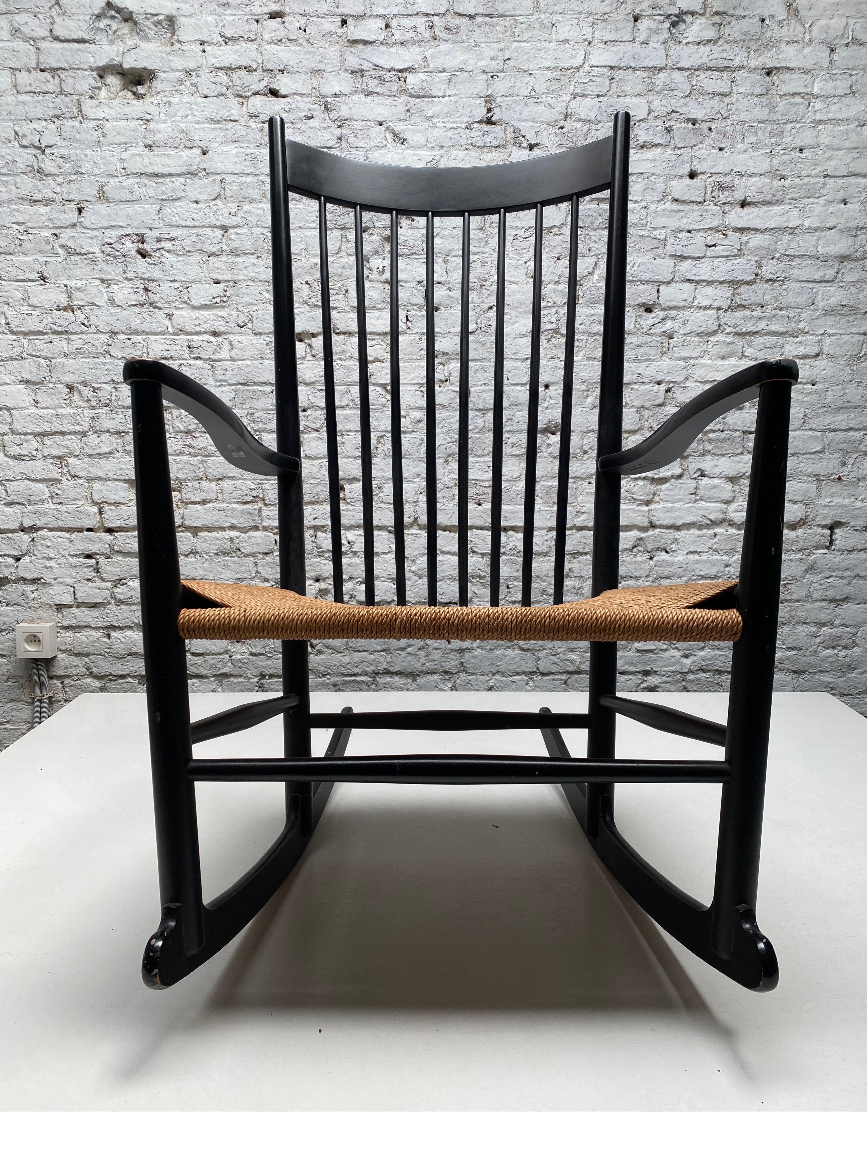 Mid-20th Century Rocking Chair Model No. J.16 by Hans Wegner for FDB Møbler, Denmark, 1950s