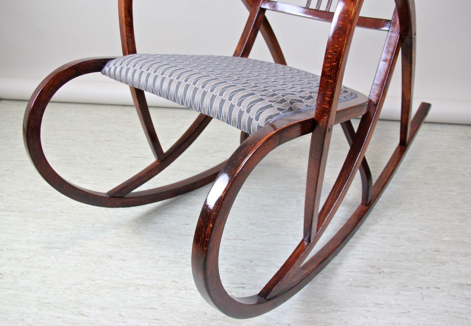 Bentwood Rocking Chair No. 511 by M. Kammerer for Thonet, Austria, circa 1905
