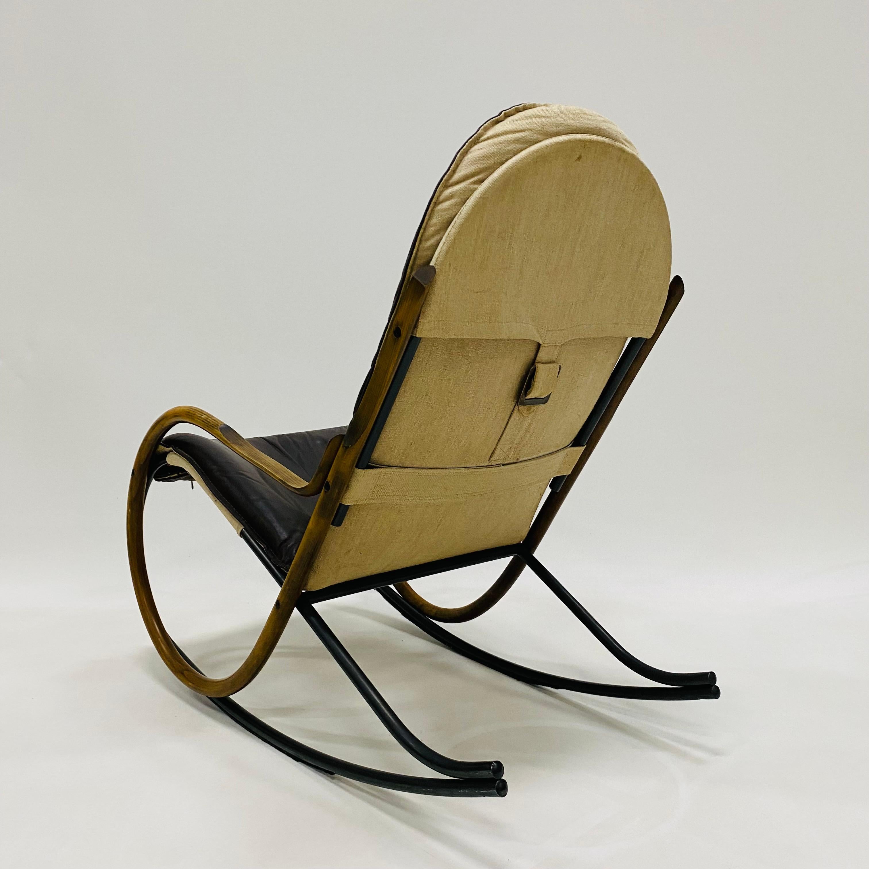 Rocking Chair 