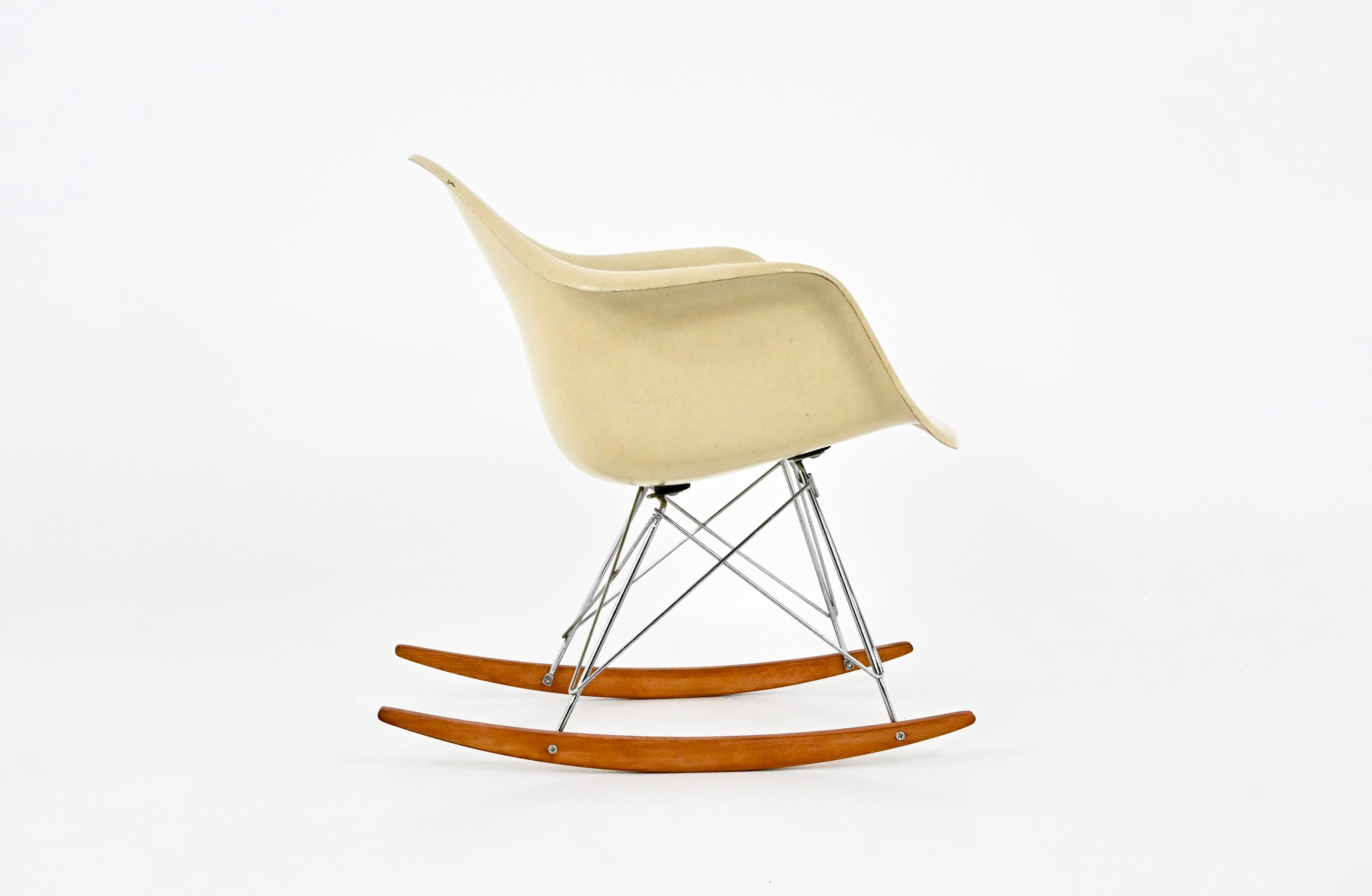 Sedia a dondolo RAR di Charles and Ray Eames per Herman Miller, anni '60 In condizioni buone in vendita a bruxelles, BE