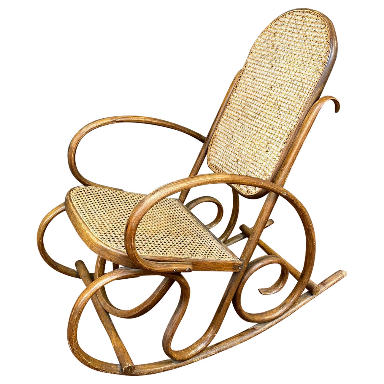Sedia a dondolo stile Thonet 1930 circa Buone condizioni