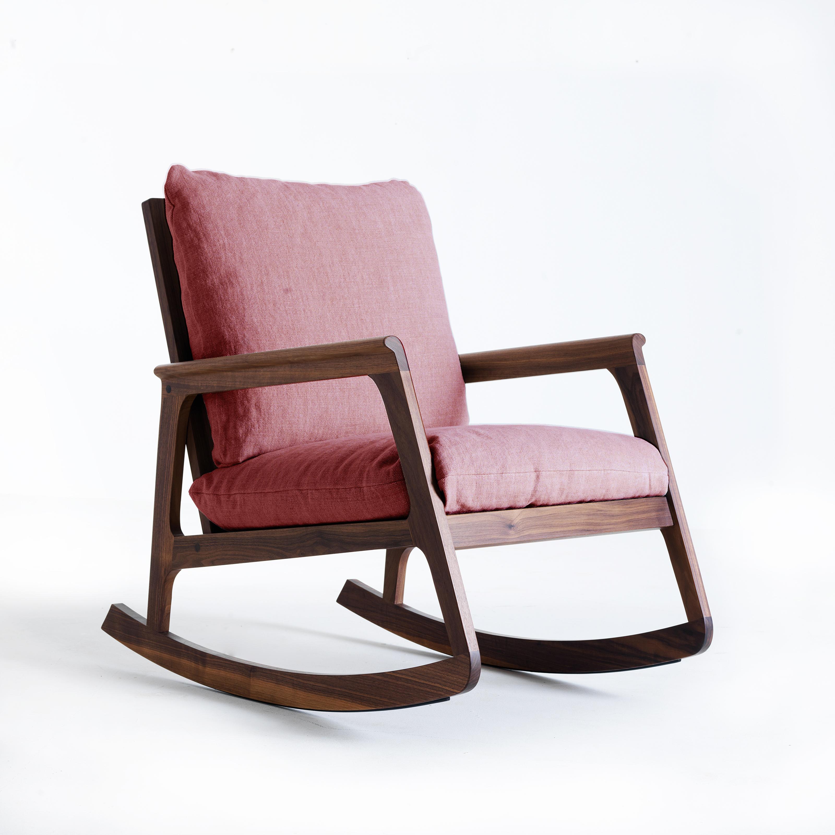 Fauteuil Momento en bois massif, noyer en finition naturelle faite à la main, contemporain en vente 7