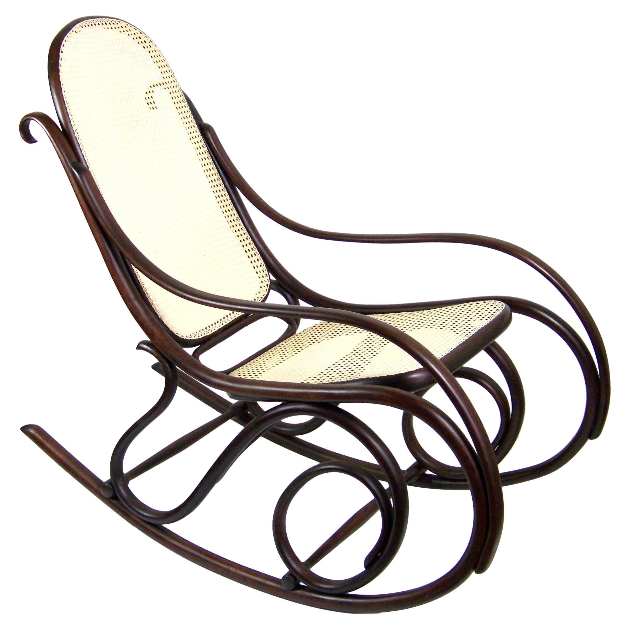 Rocking Chair Thonet Nr.14, Since 1885