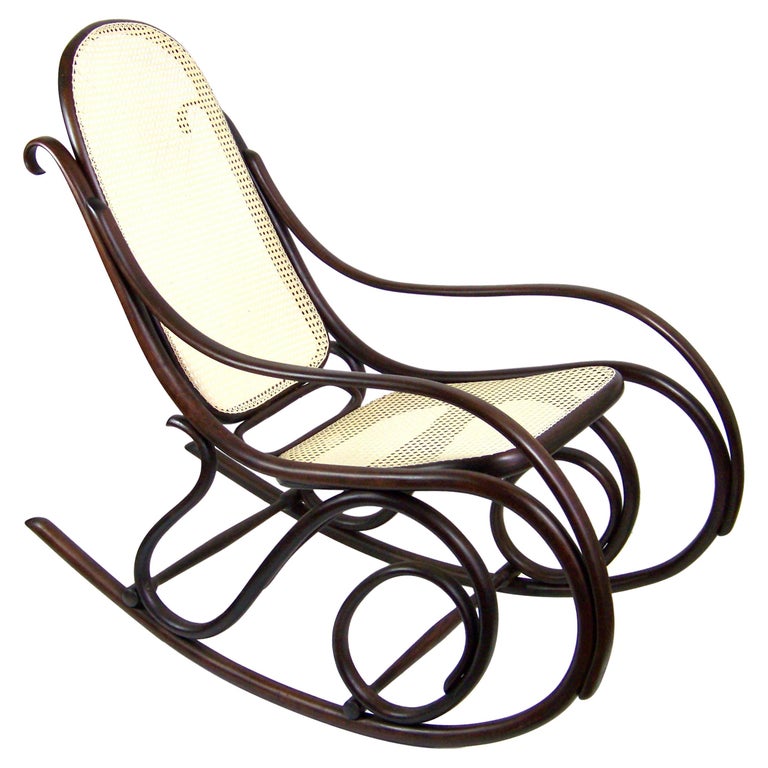 Rocking Chair Nr.14, Since 1885 at 1stDibs