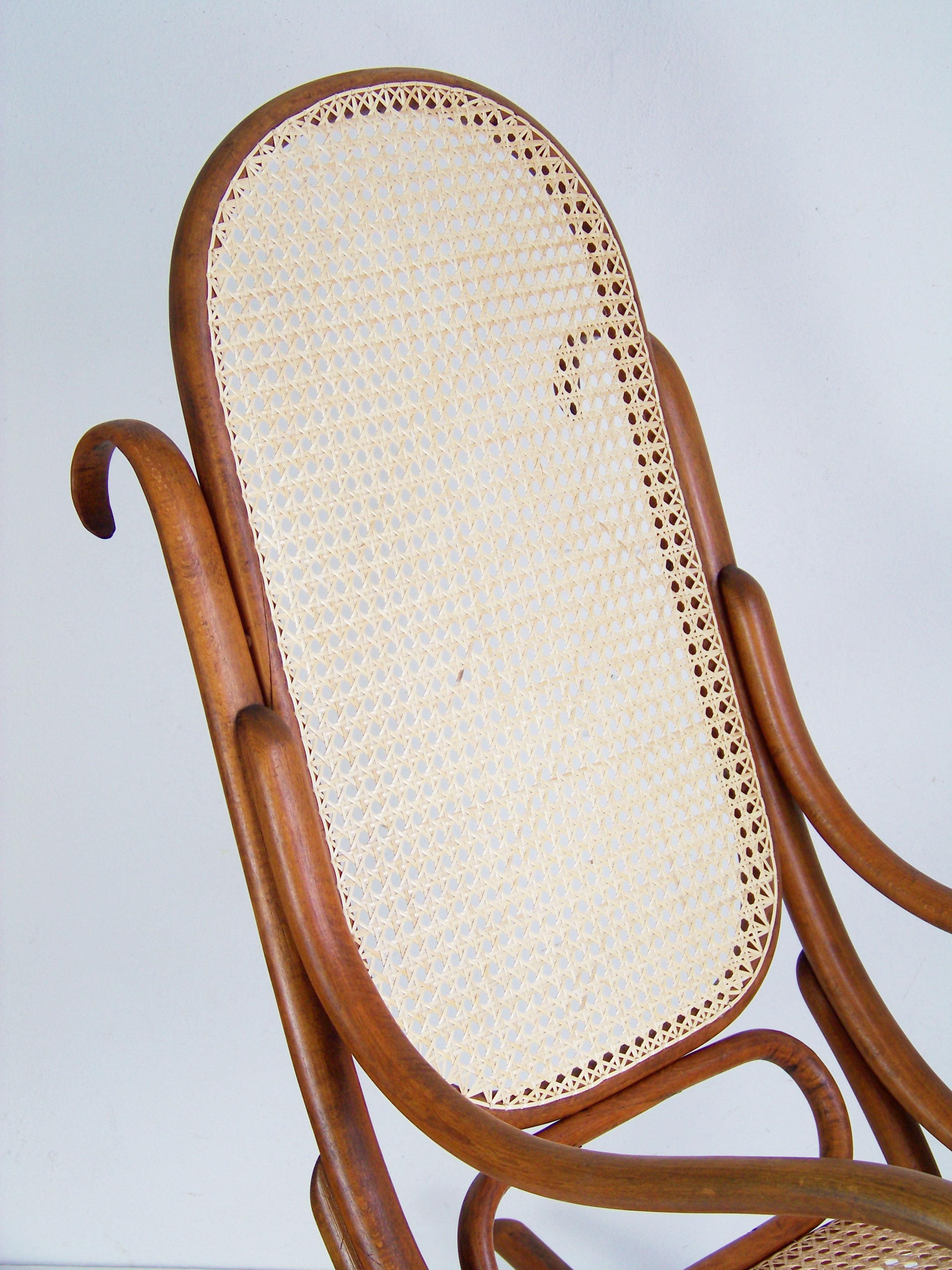 Belle Époque Rocking Chair Thonet Nr.22