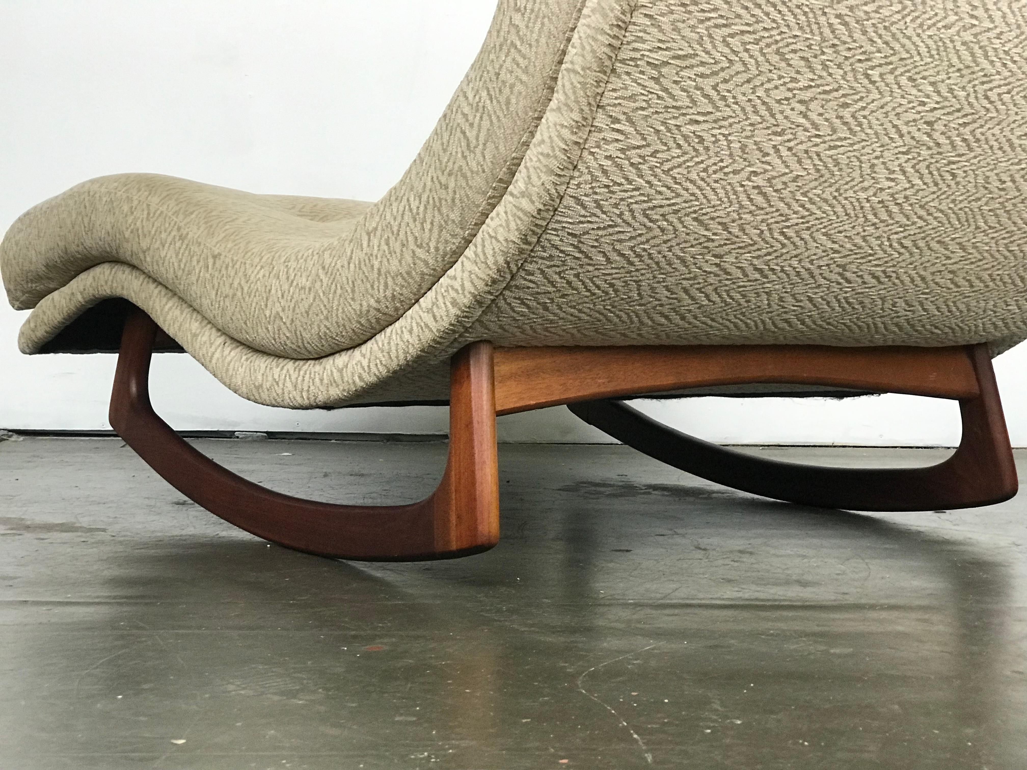 Rocking Wave Chaise by Adrian Pearsall for Craft Associates 2