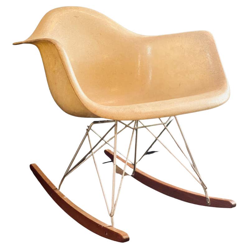 Classic Charles Eames RAR Rocking Chair Zenith Early Production at 1stDibs