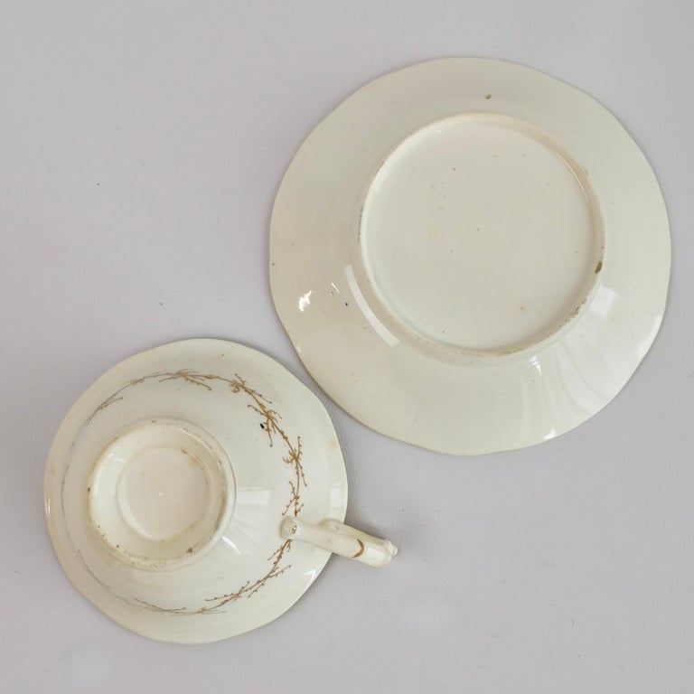 Rockingham Porcelain Teacup, Gilt Seaweed, Flowers, Rococo Revival, 1832 For Sale 6