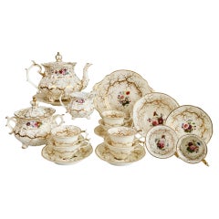 Service à thé Rockingham pour 4 personnes, ornements d'algues dorées, fleurs, néo-rococo, 1832