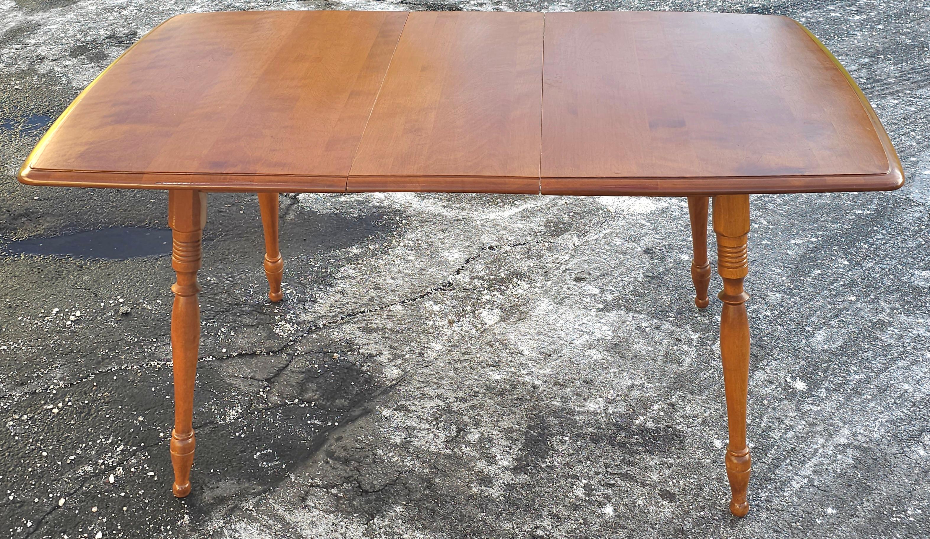 Mesa de desayuno extensible Rockport American Classical Heirloom Arce siglo XX en venta