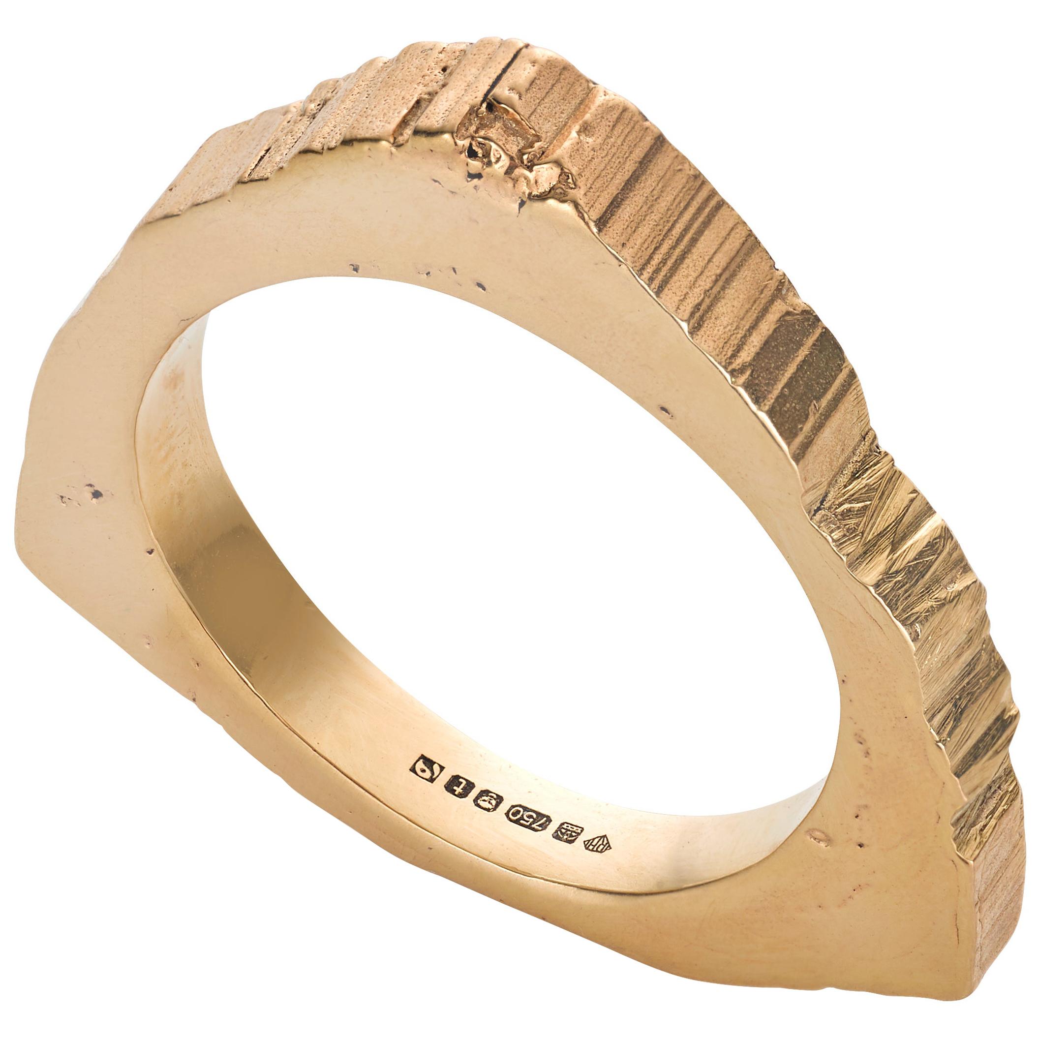 RockStars Trigonal Slice Ring in 18 Carat Yellow Fairtrade Gold