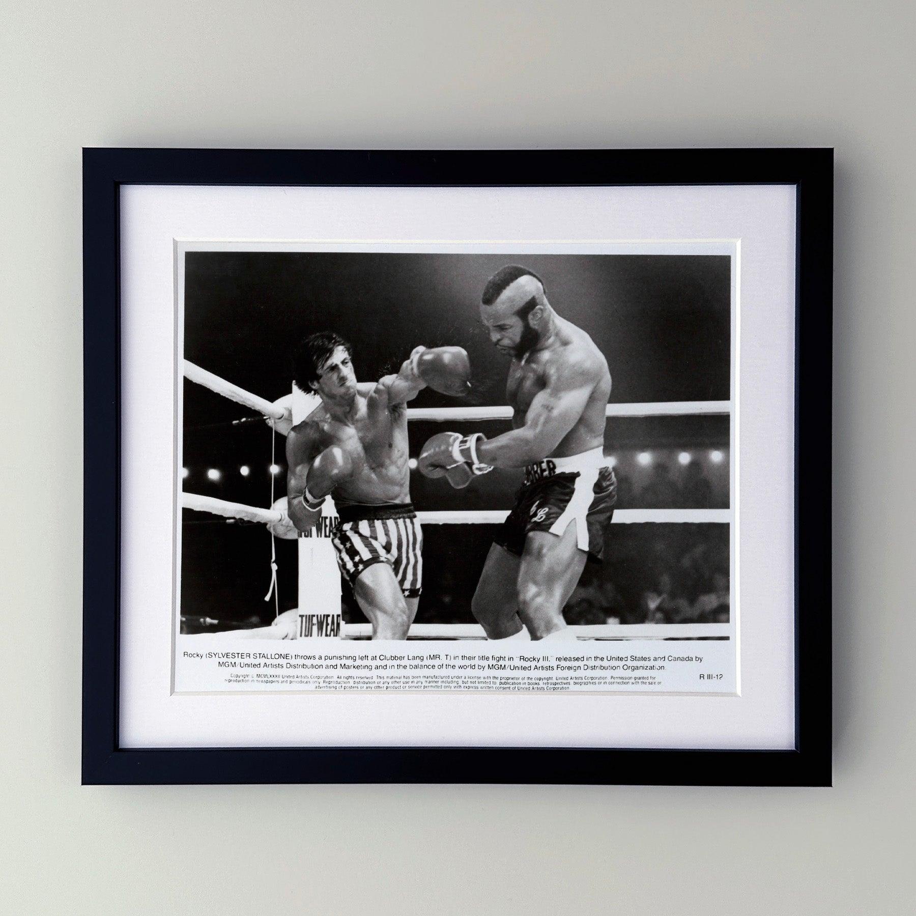 Photo publicitaire originale de 8x10 inches pour Rocky 3 (1982) avec Sylvester Stallone et Mr AT&T.

Les photos de publicité (film/production) ont été créées pour aider les studios à promouvoir leurs nouveaux films. Les photos ont été incluses dans
