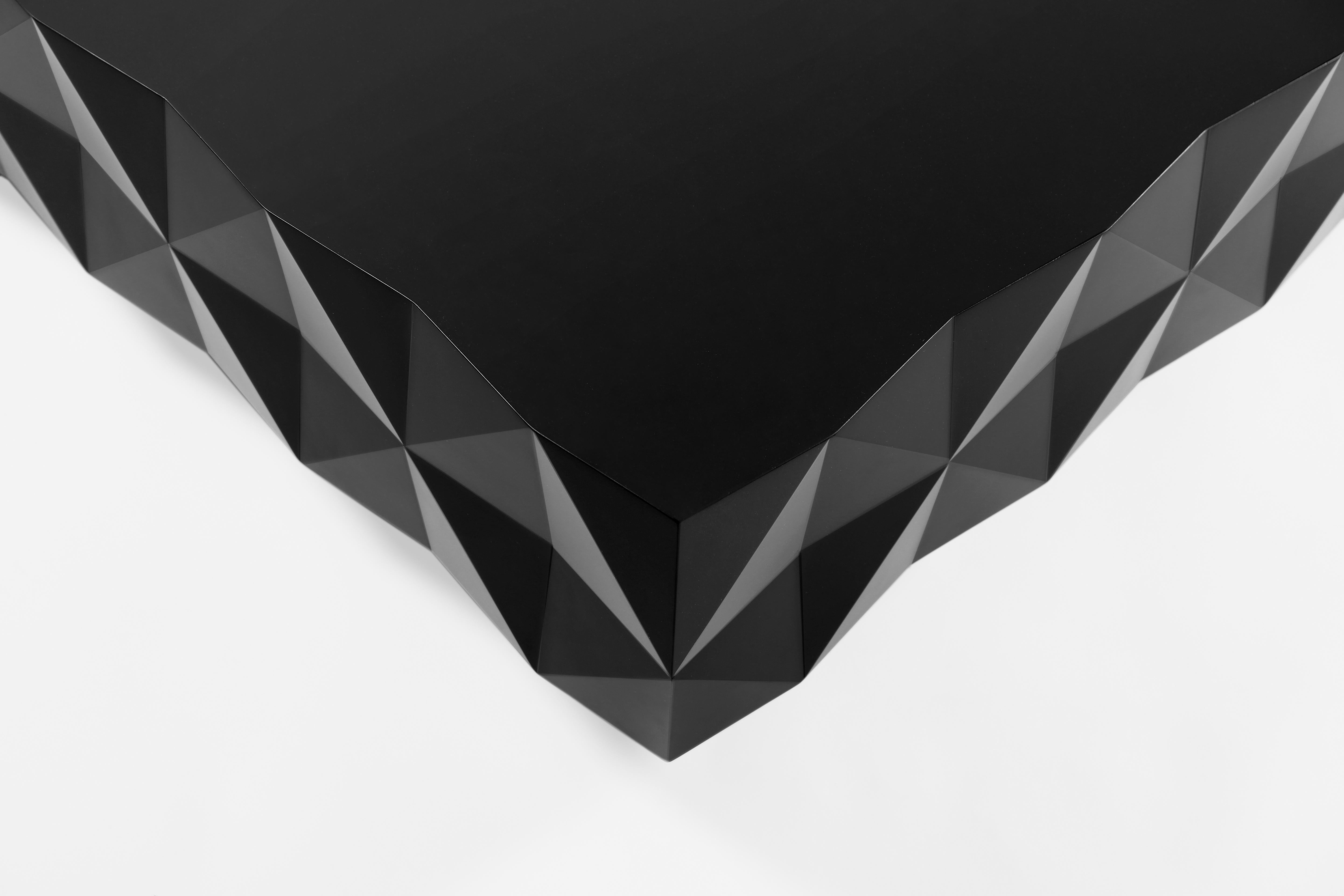 Métal Table basse rocheuse géométrique noire de Joel Escalona en vente