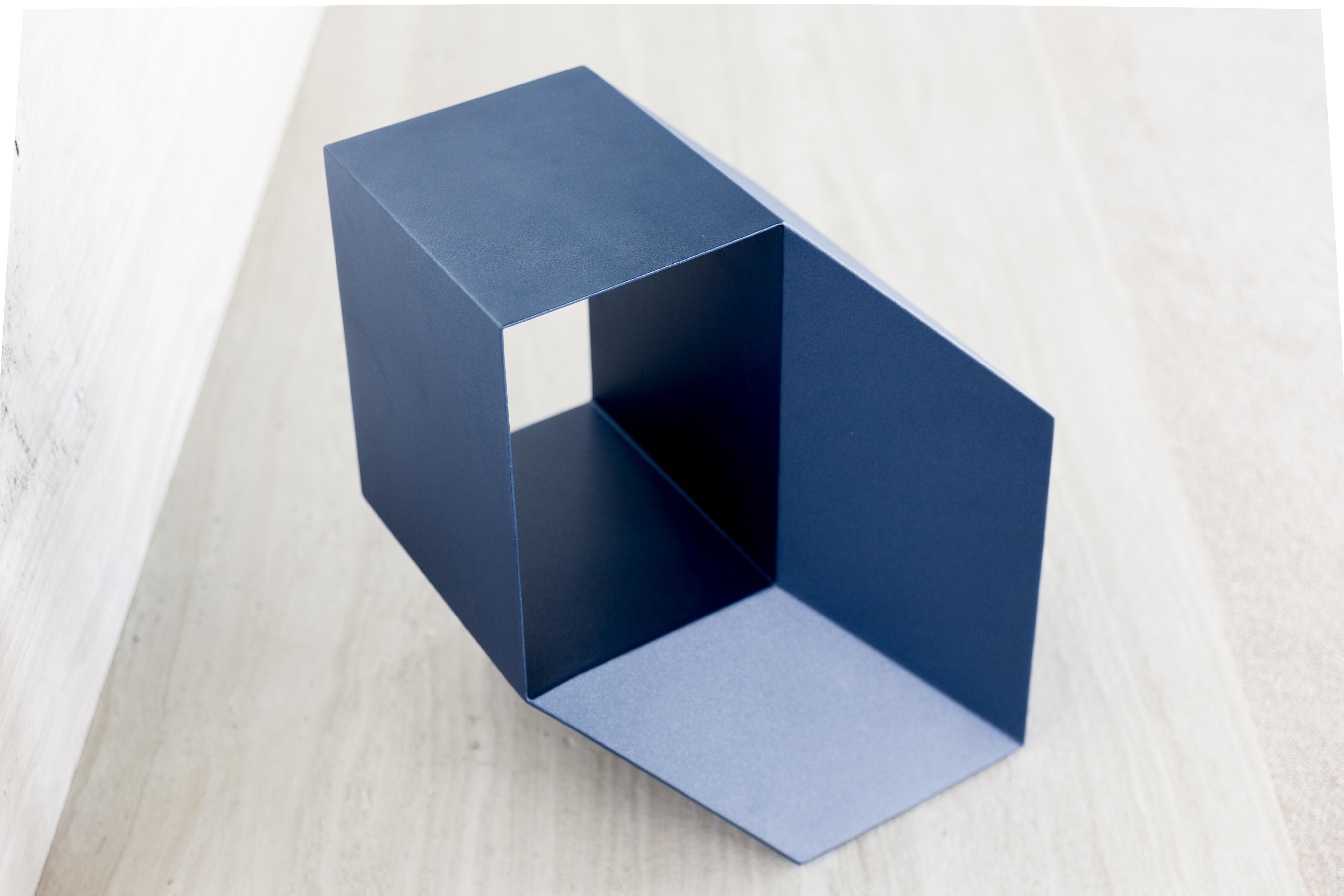 Rocky Side Side Table Painted Metal - Blue For Sale 3