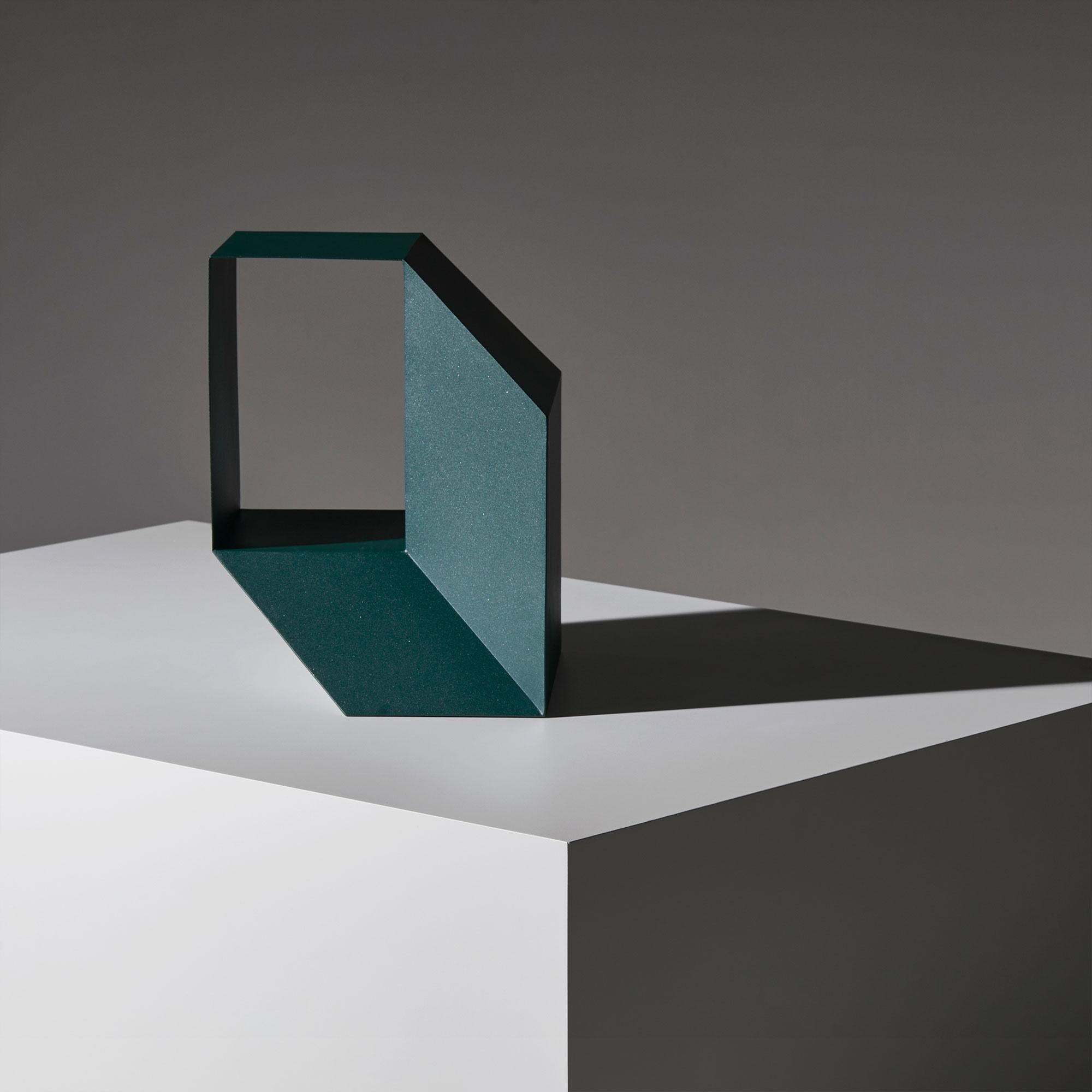 Tavolino Rocky Side in metallo verniciato - Greene & Greene by La Chance
