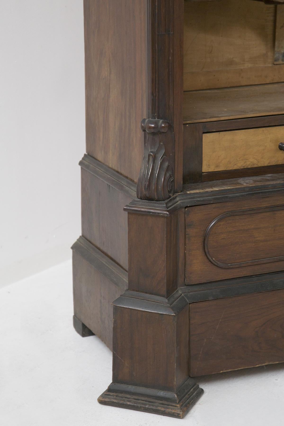 Rococo Rococò Antique Cabinet in Walnut Wood with Glass For Sale