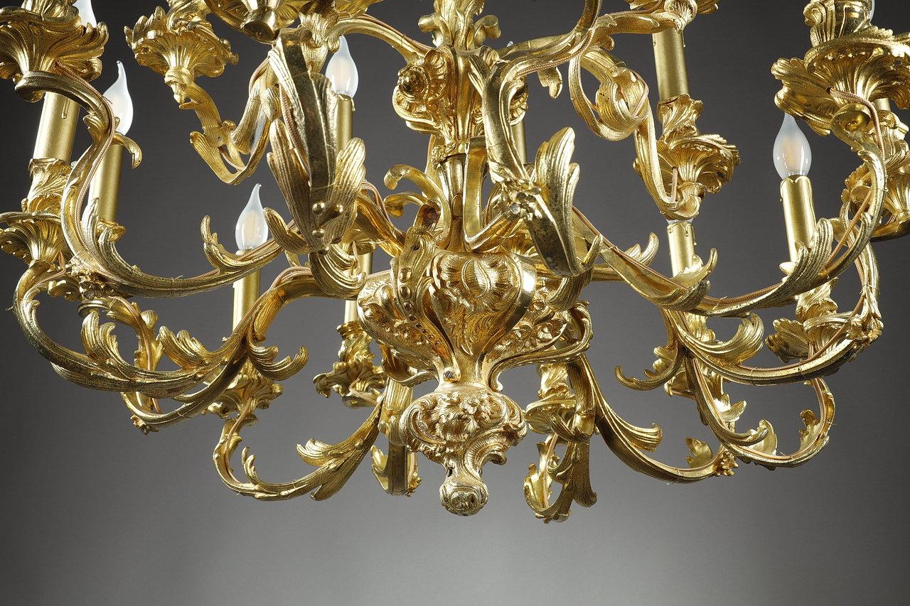 Rococo Chandelier in Chased and Gilded Bronze with 18 Lights, Louis XV Style 7