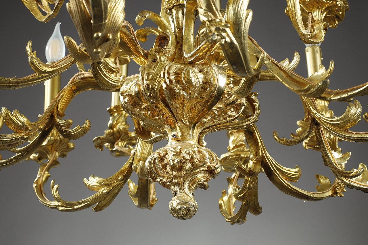 Rococo Chandelier in Chased and Gilded Bronze with 18 Lights, Louis XV Style 9