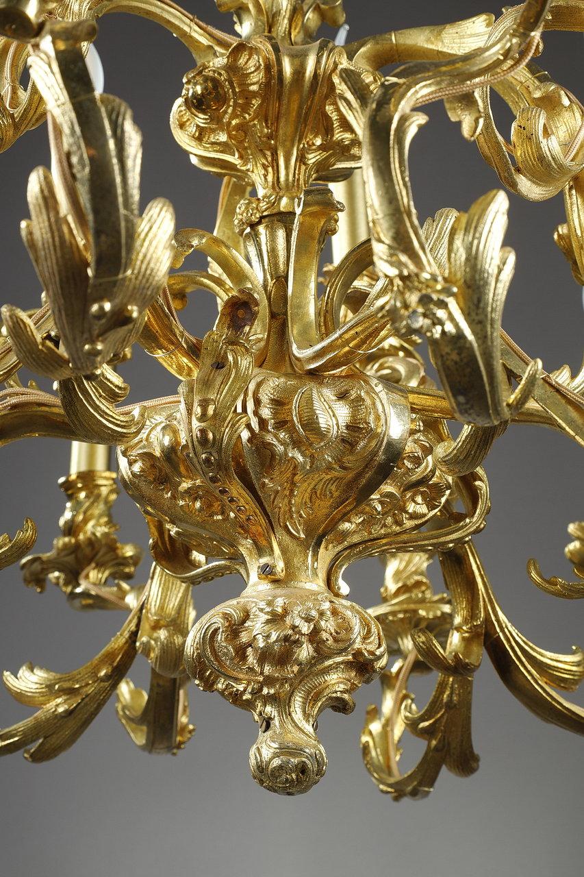 Rococo Chandelier in Chased and Gilded Bronze with 18 Lights, Louis XV Style 13
