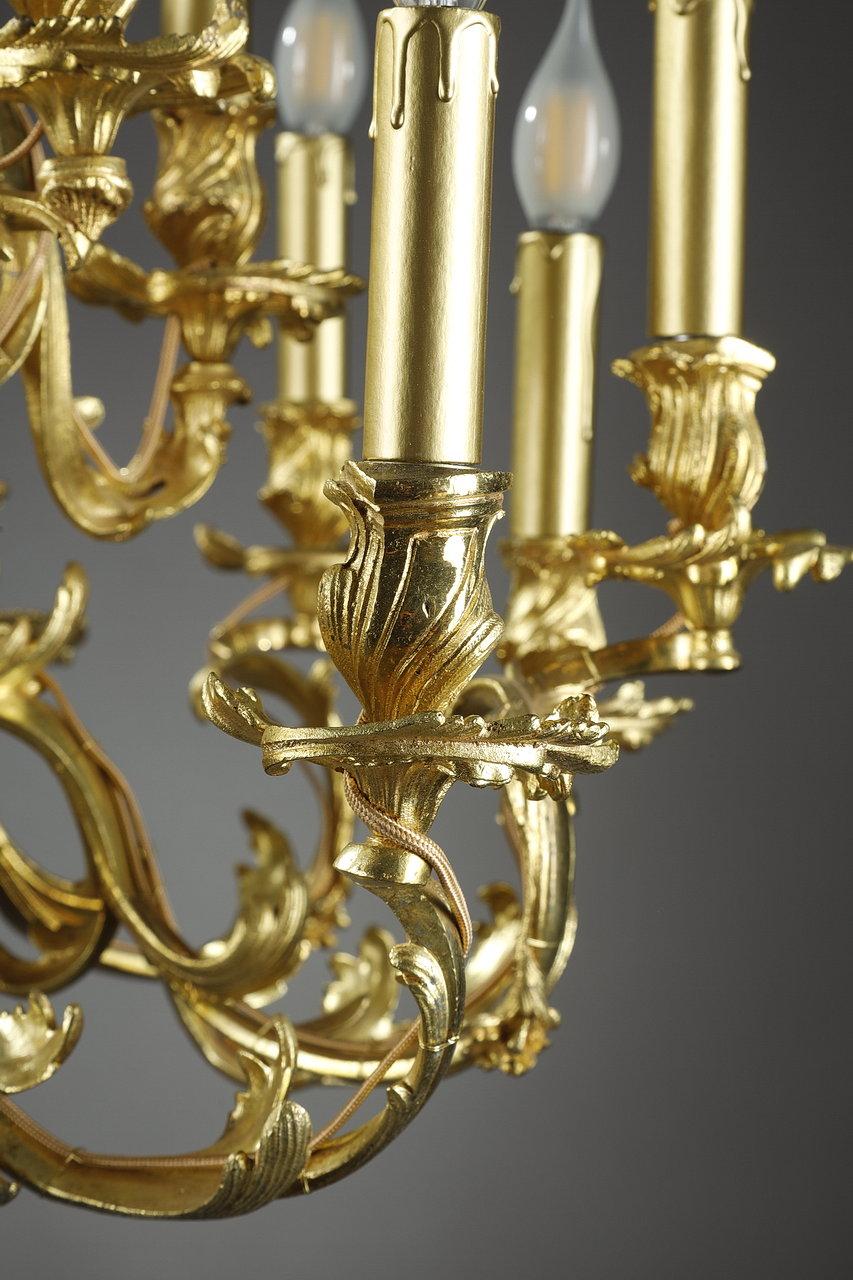 19th Century Rococo Chandelier in Chased and Gilded Bronze with 18 Lights, Louis XV Style