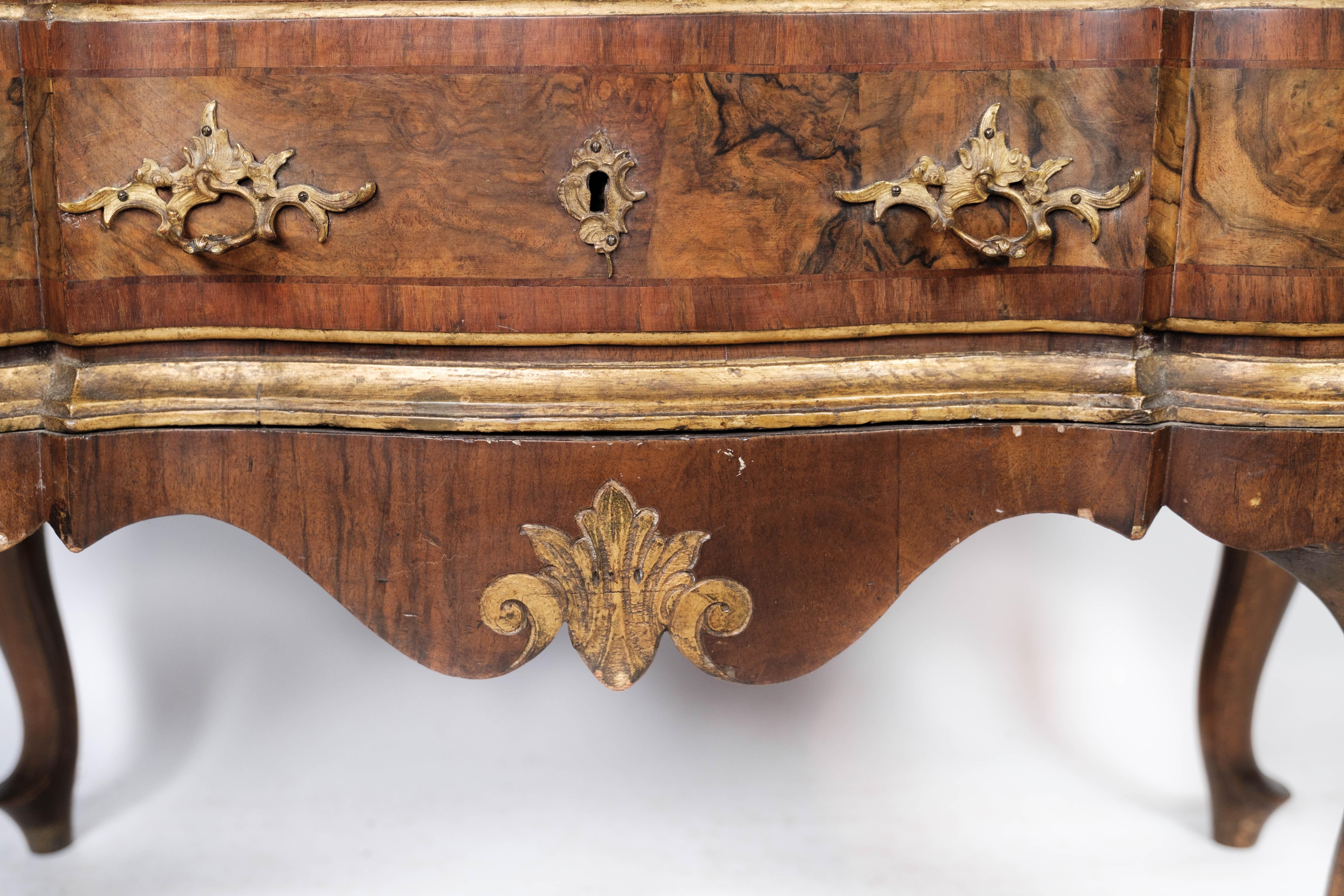 Rococo Chest of Drawers in Walnut from Southern Germany Around the 1780s For Sale 6