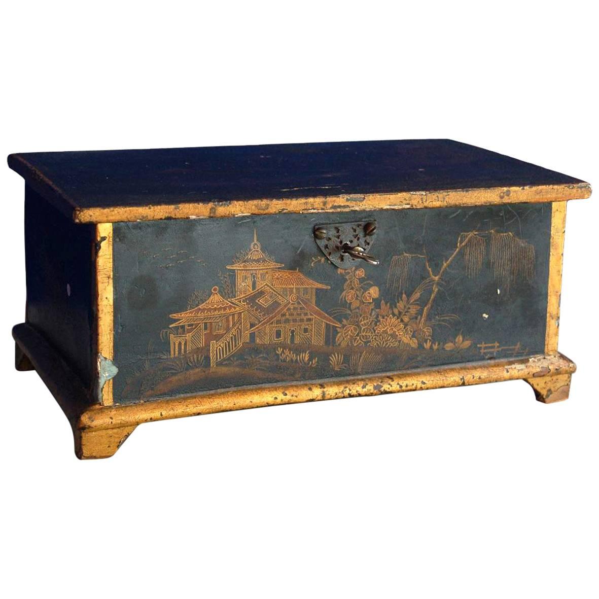 Rokoko-Chinoiserie-Schachtel, um 1750 im Angebot