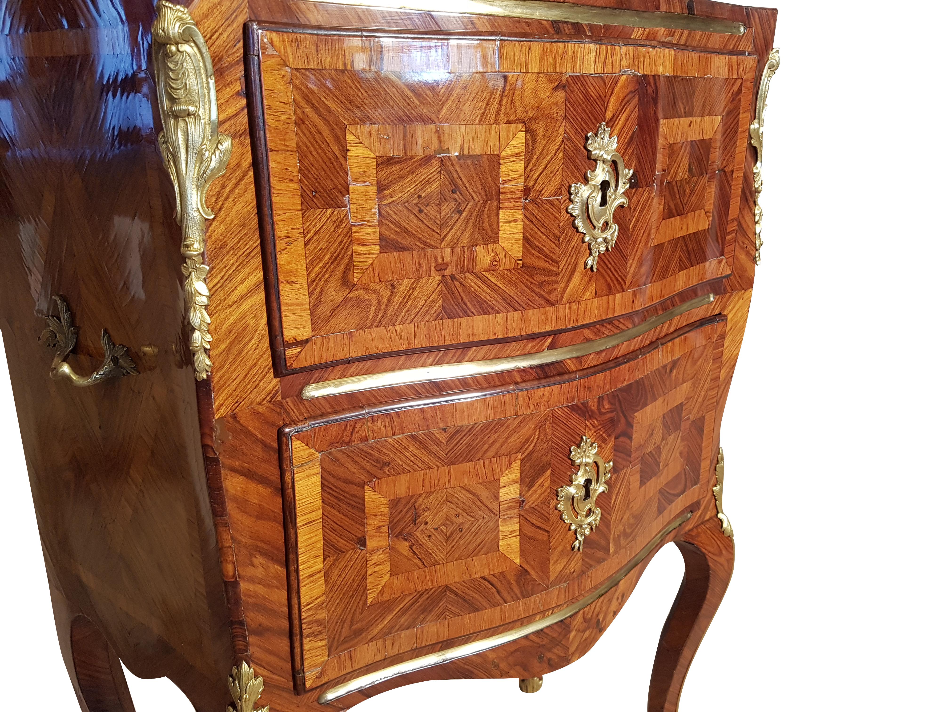 Rococo Commode with Marble Top In Excellent Condition For Sale In Senden, NRW