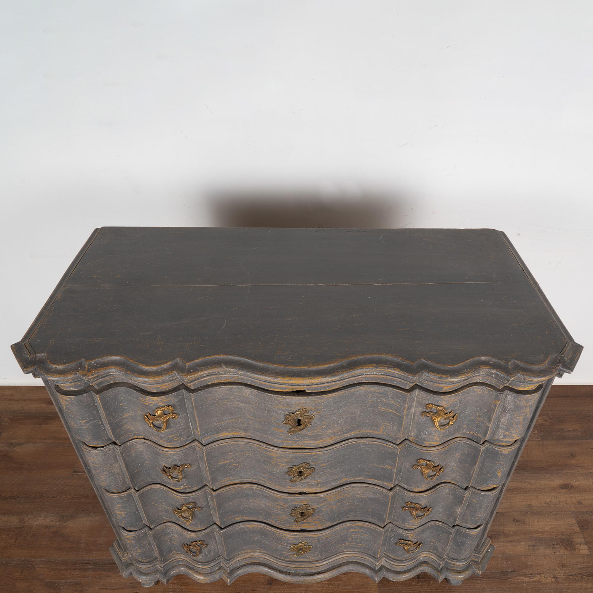 18th Century Rococo Gray Painted Large Oak Chest of Four Drawers, Denmark Circa 1780-1800 For Sale