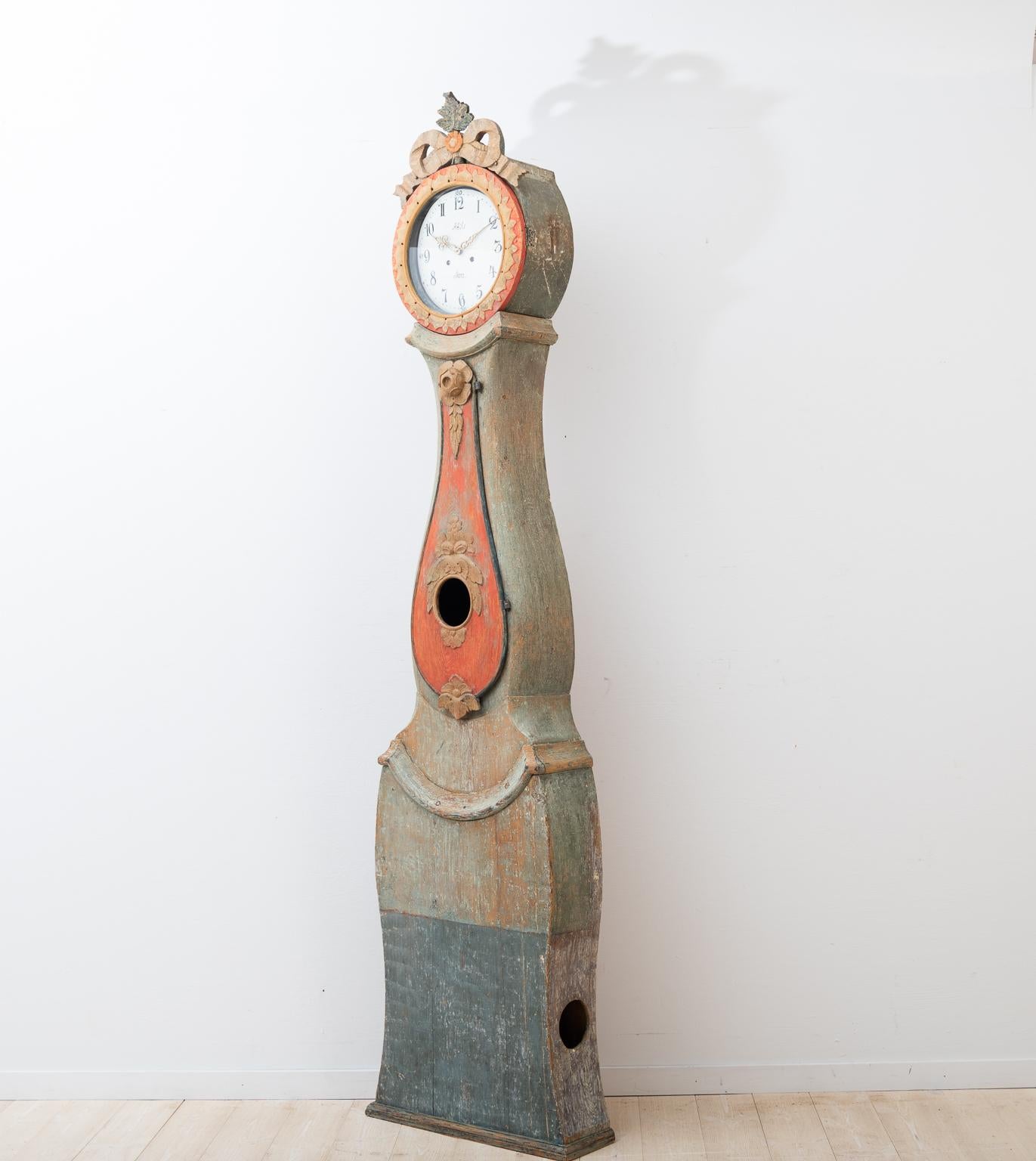 Rococo Long Case Clock from Kousta Sweden In Good Condition In Kramfors, SE