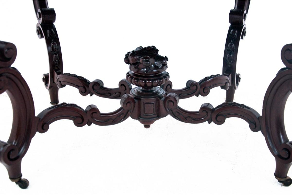 Rococo mahogany table, France, circa 1870. For Sale 4