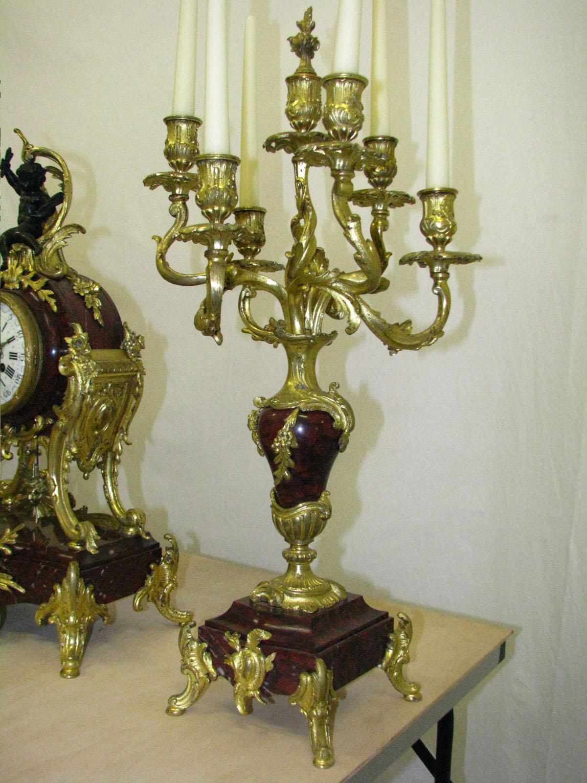 Rococo Mantel Clock with Two Candelabra Cherry Marble Gilded Bronze, circa 1880 In Good Condition For Sale In Liverpool, GB