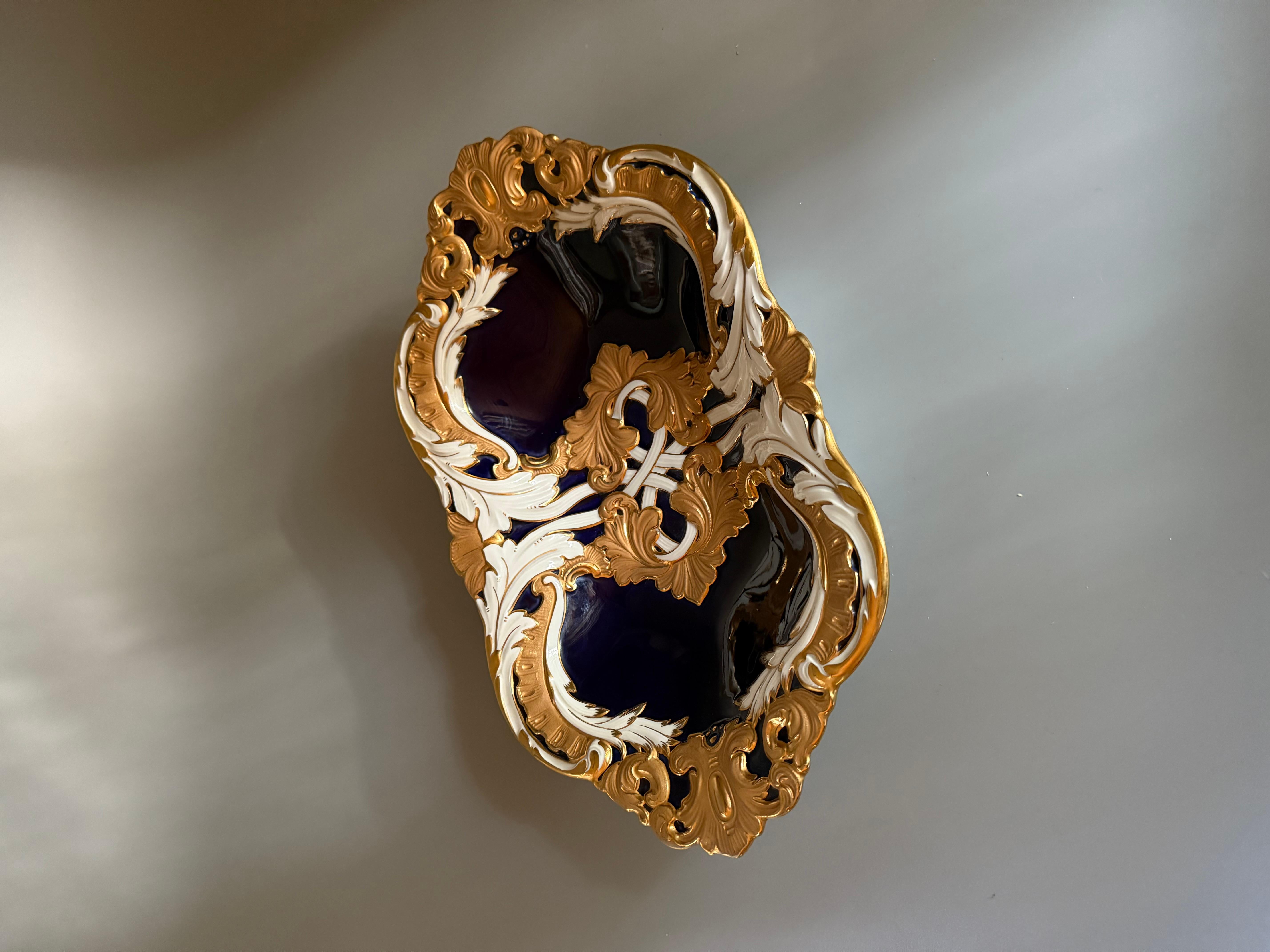 Piatto da portata rococò Meissen Form A Ciotola Oro Cobalto in vendita 1