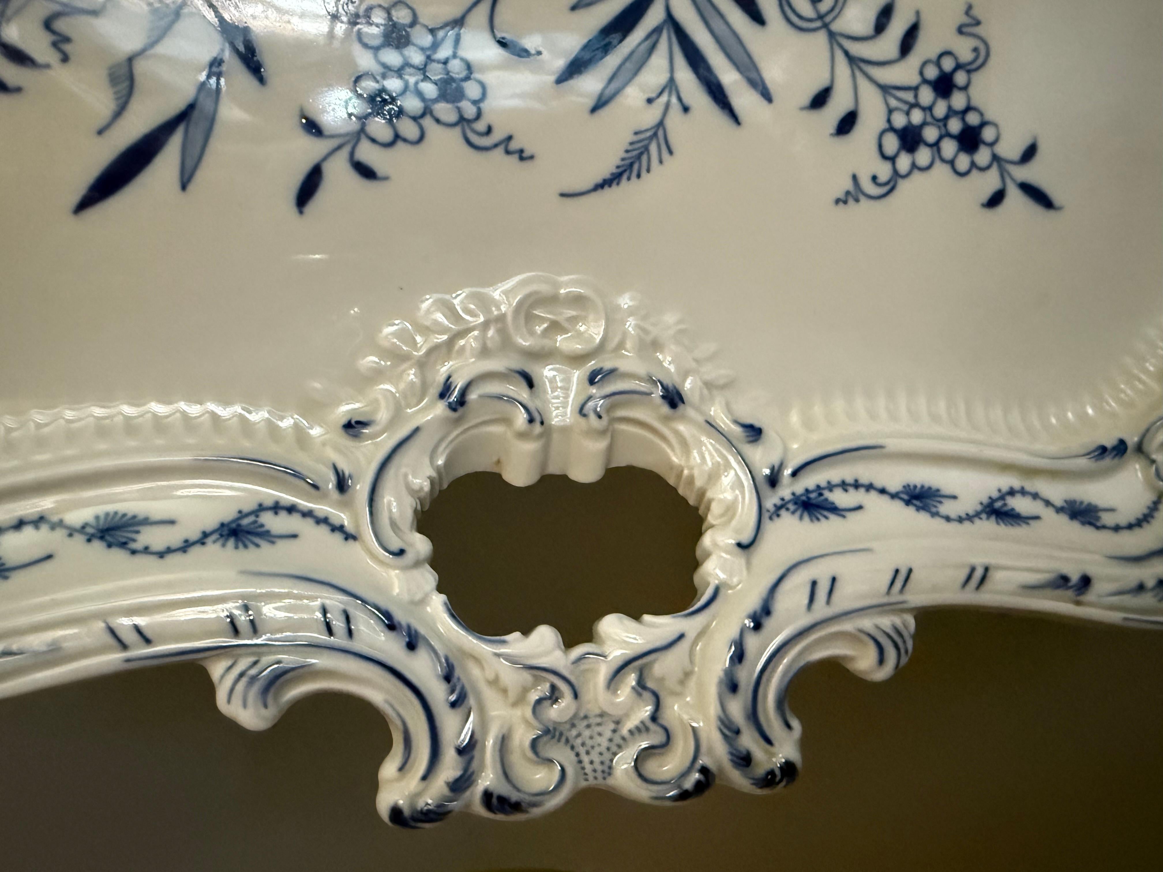 Porcelaine Rococo  Meissen Bleu Oignon Grand plateau/assiette 16 pouces Allemagne 1964